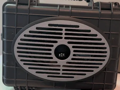 Hot Swappable speaker grill for Apache 1800