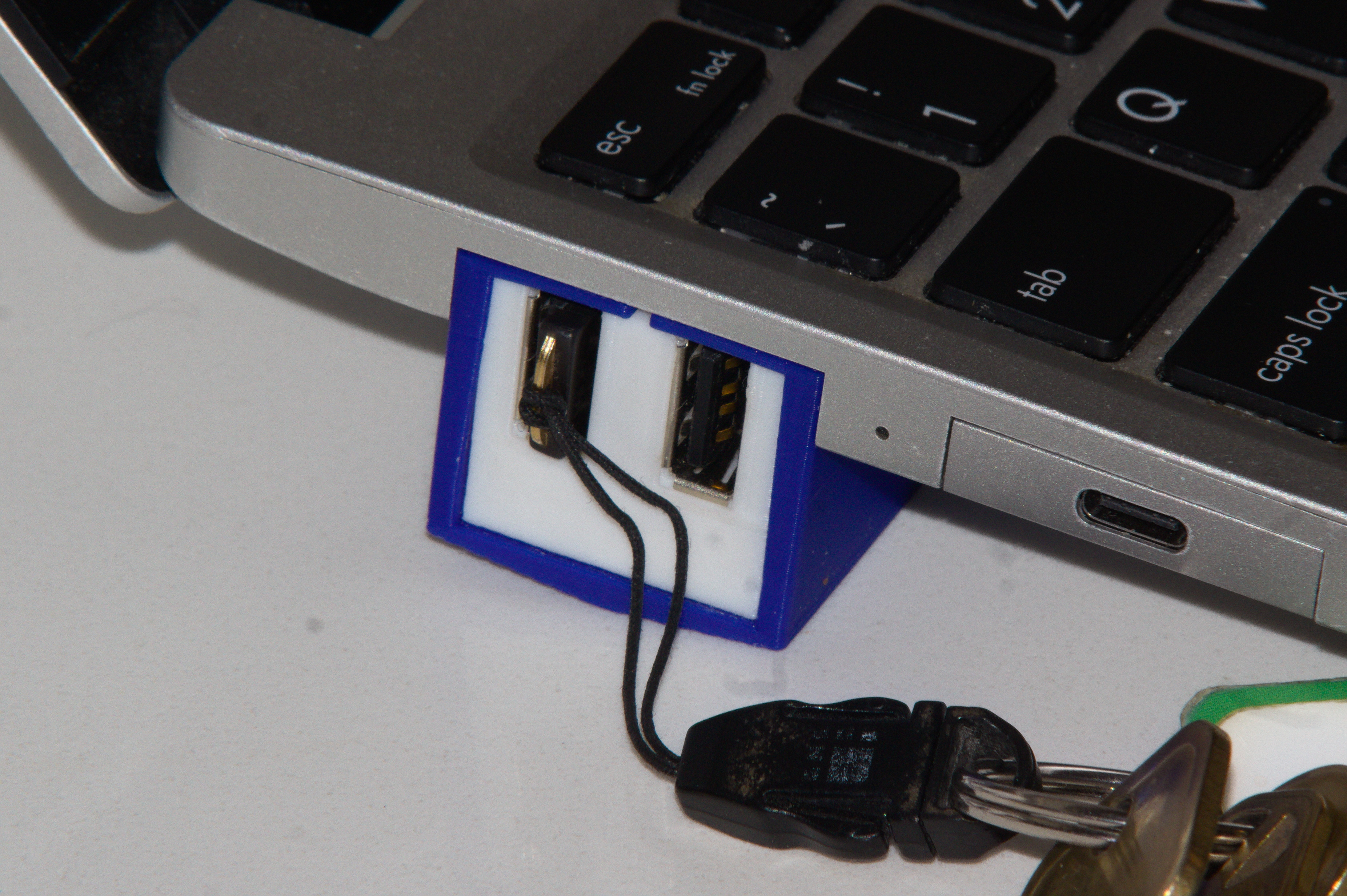 Dual USB-A / ventilation lift inserts for Framework laptop