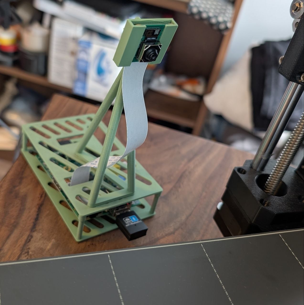 Raspberry Pi 1 Model B case with Camera Tripod