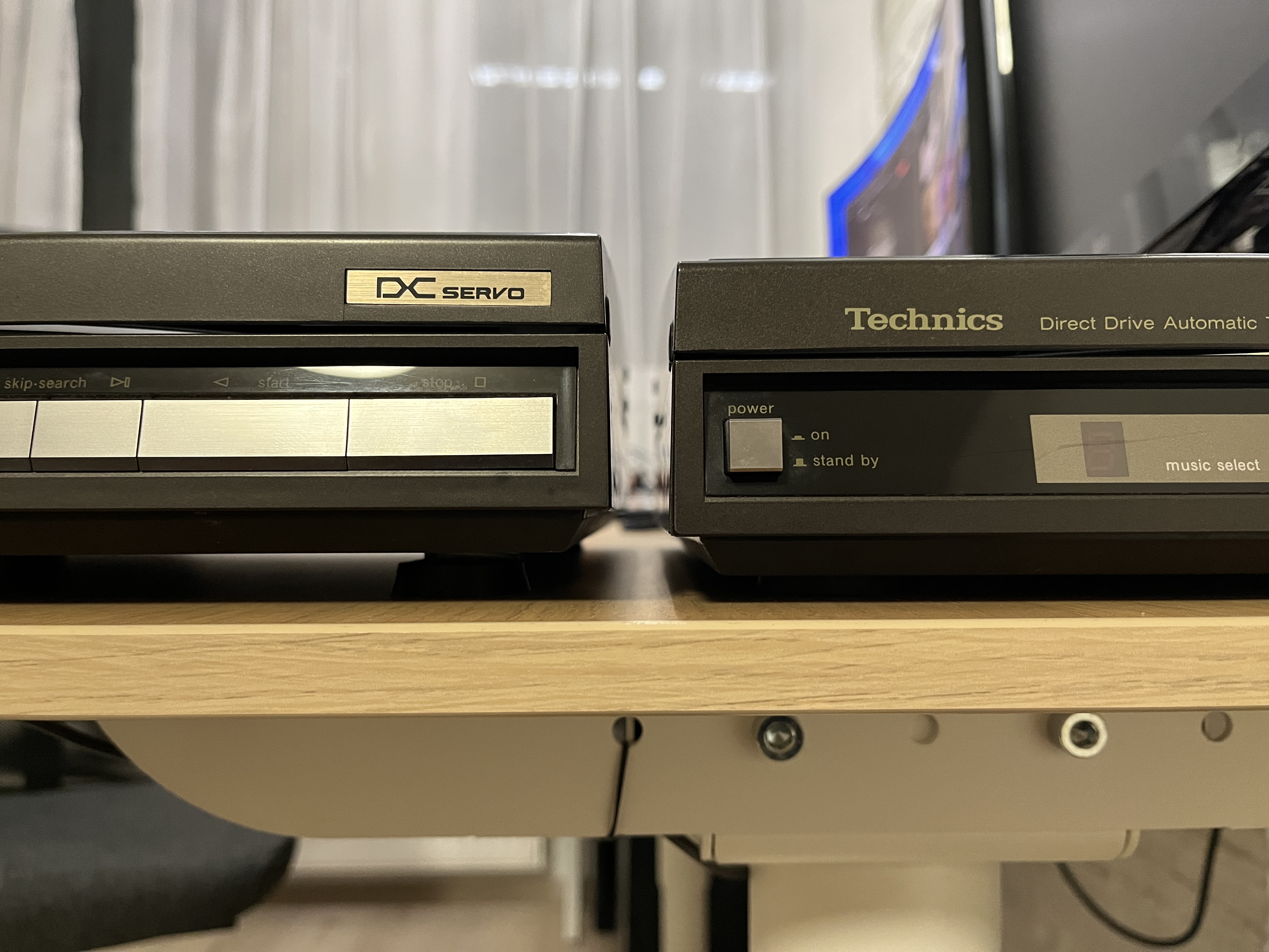 Technics linear tracking turntable replacement feet — thumbnail 4