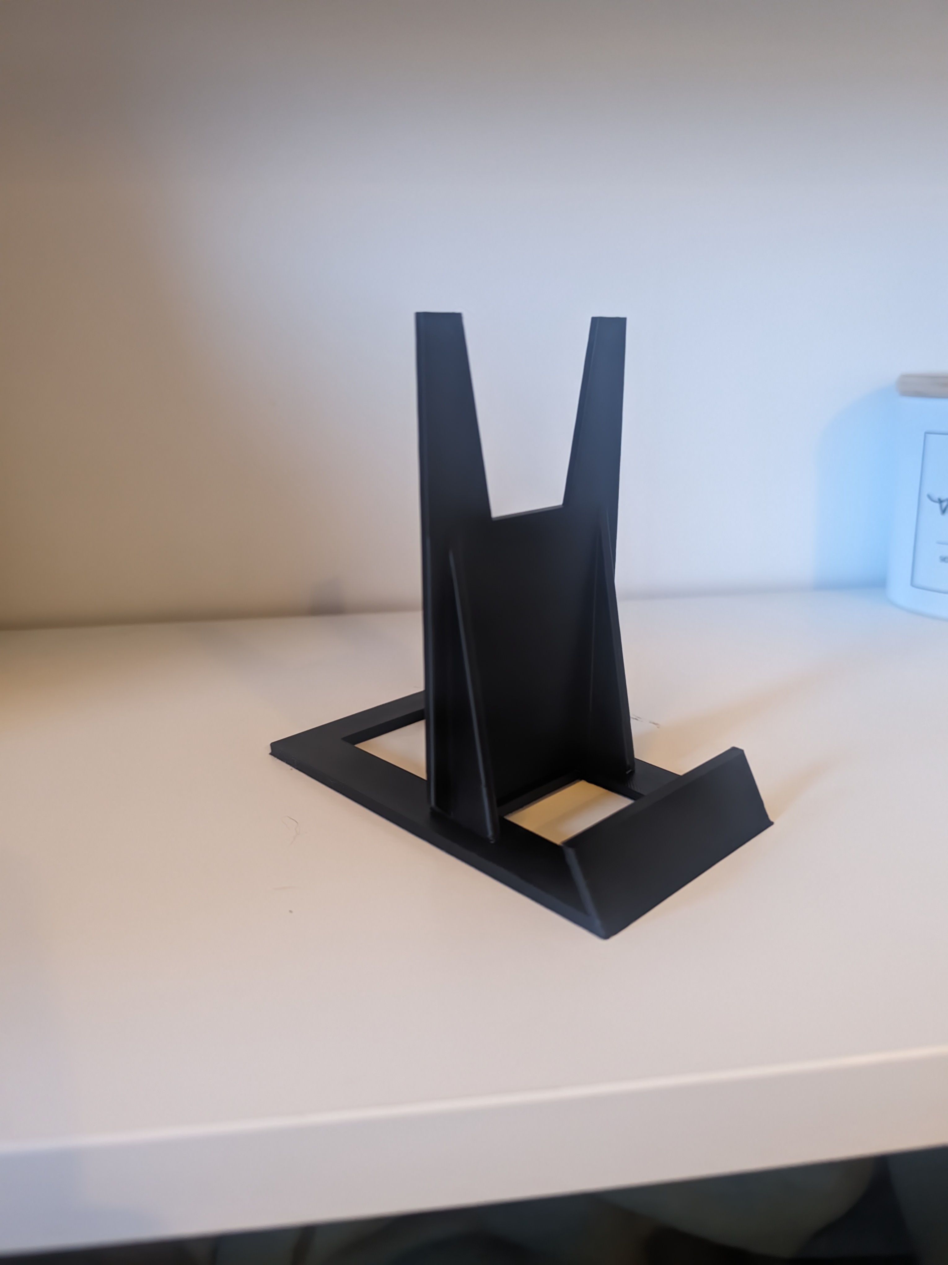 Expandable Book Display Stand
