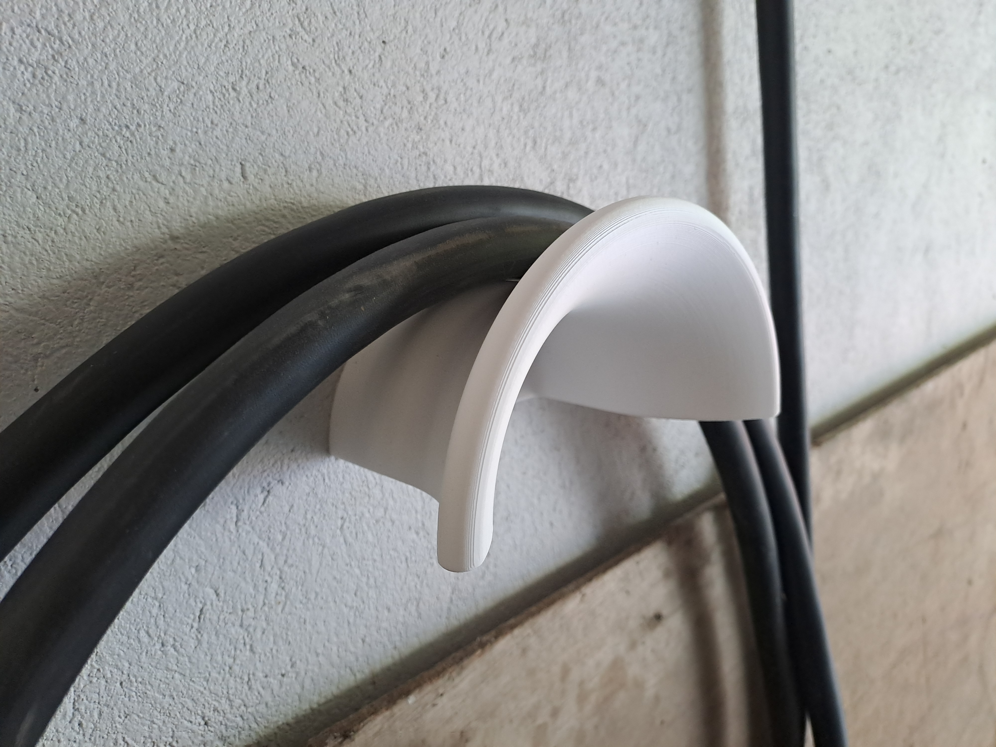 Cable holder