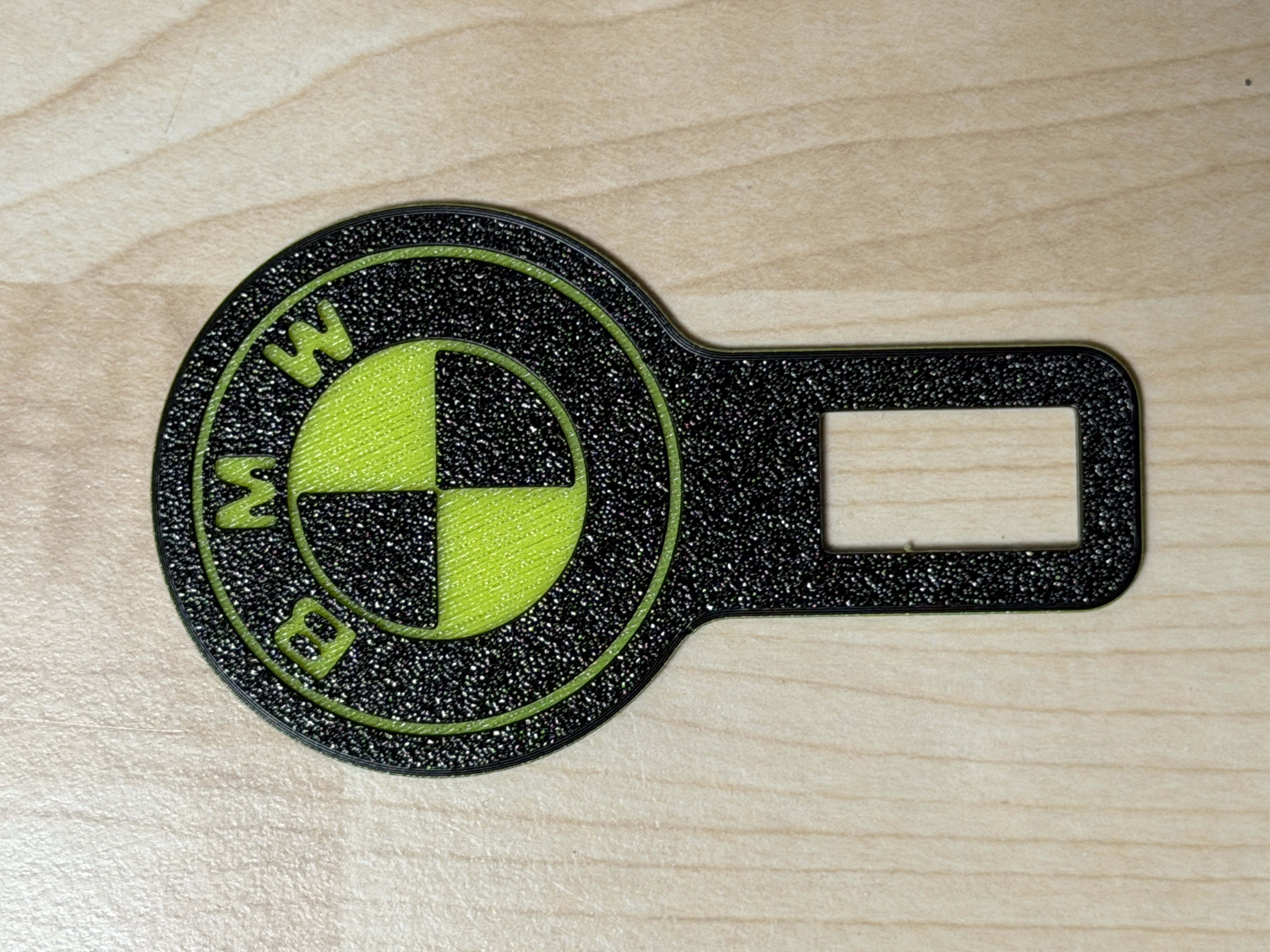 Gurtstecker mit Logo (Audi, BMW, Dacia, Mercedes, Renault, Skoda, VW) / seat belt dummy plug — thumbnail 4