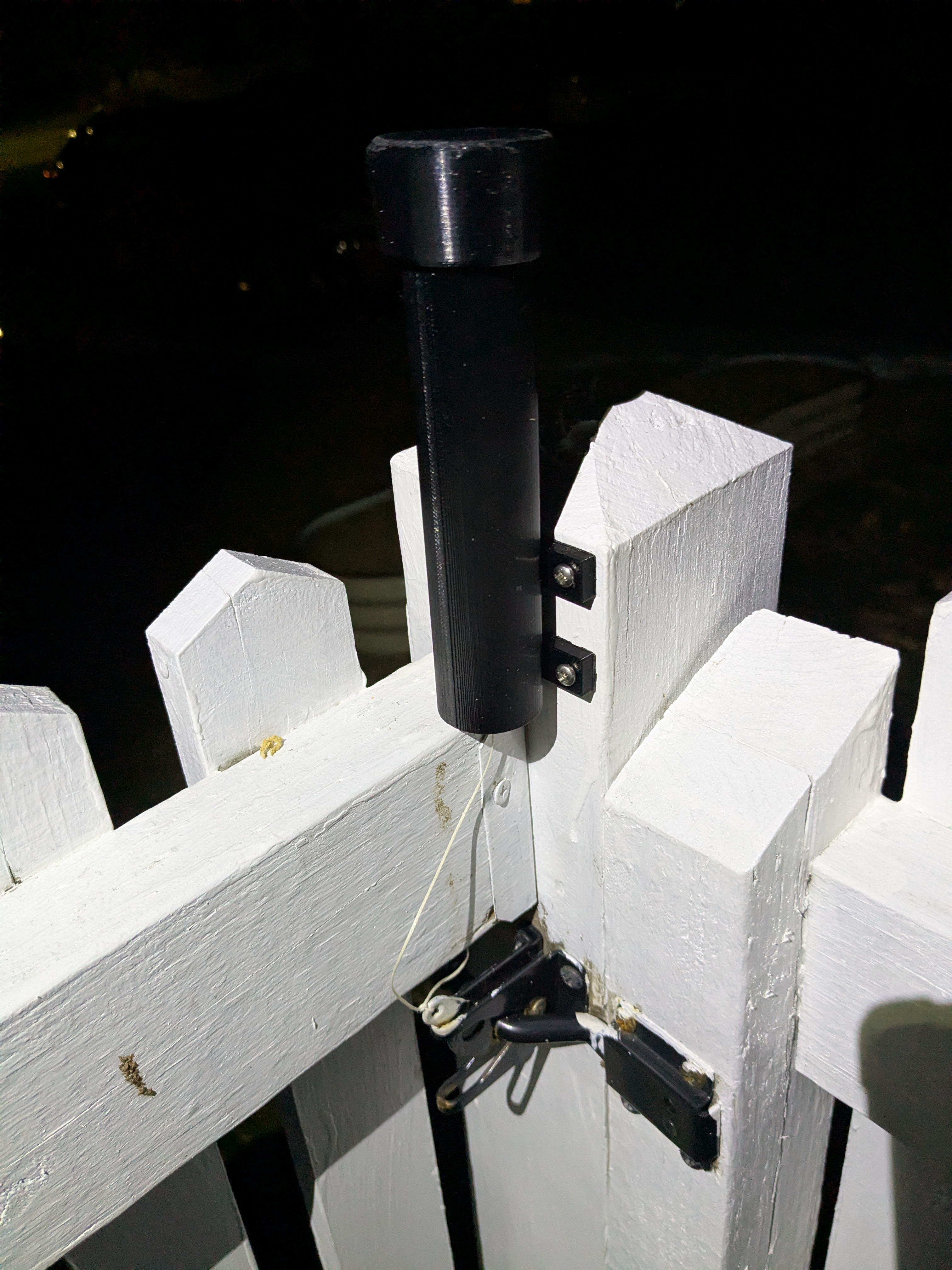 Fence gate latch lifter