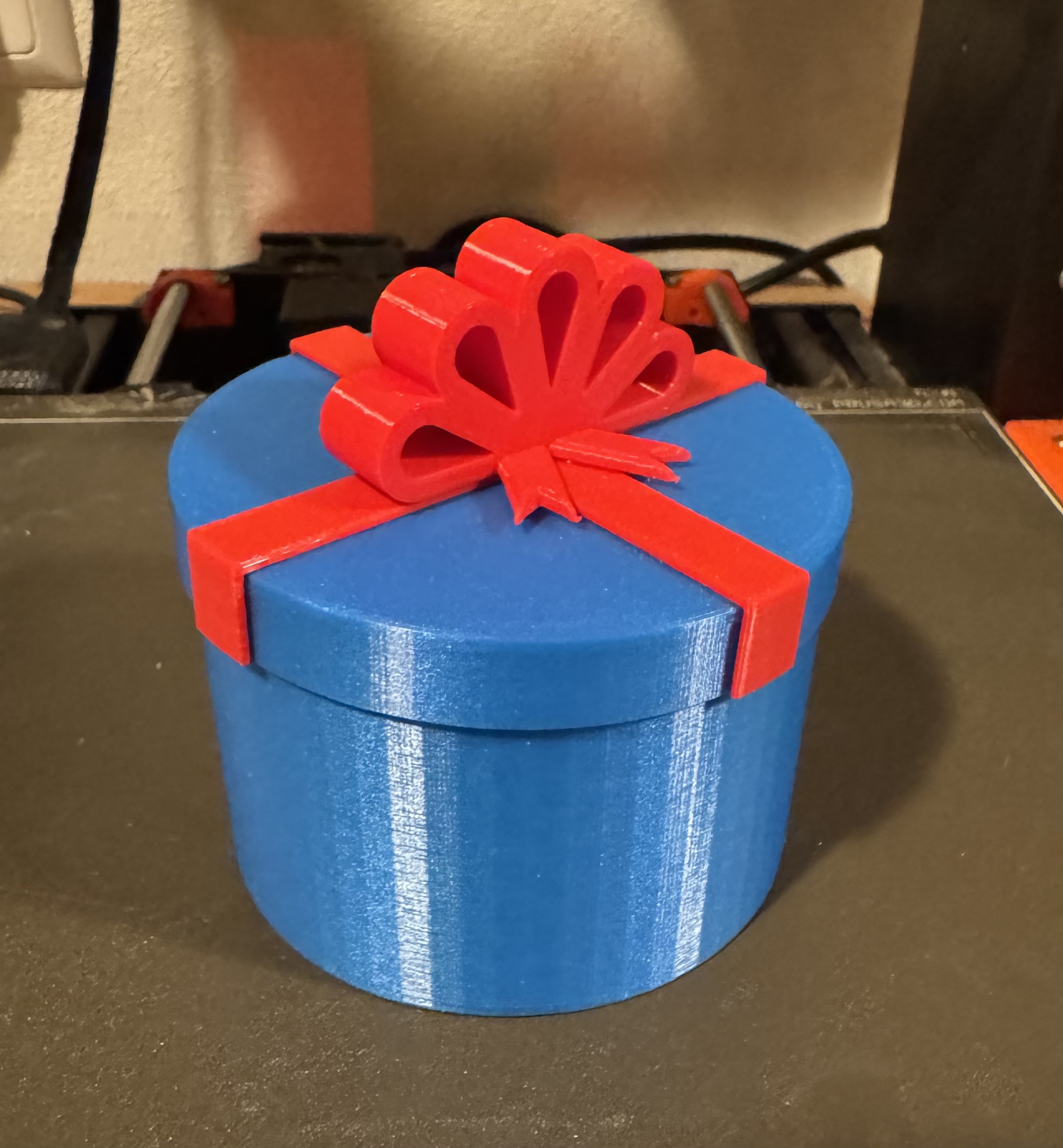 Annoying Nested Screw Gift Box 3D model thumbnail