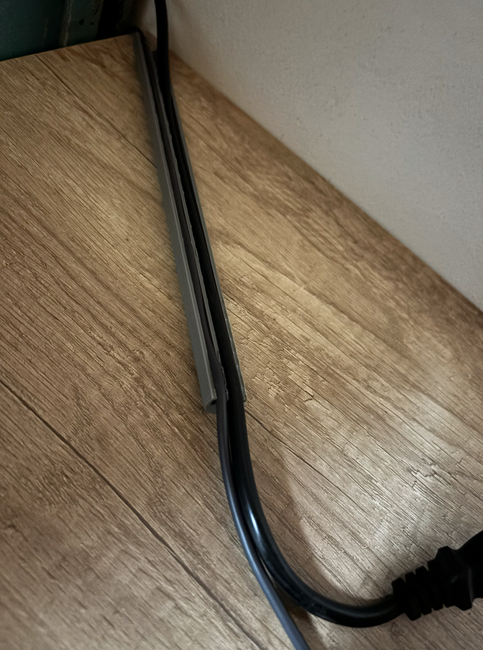 Cable duct for one large and one smaller cable