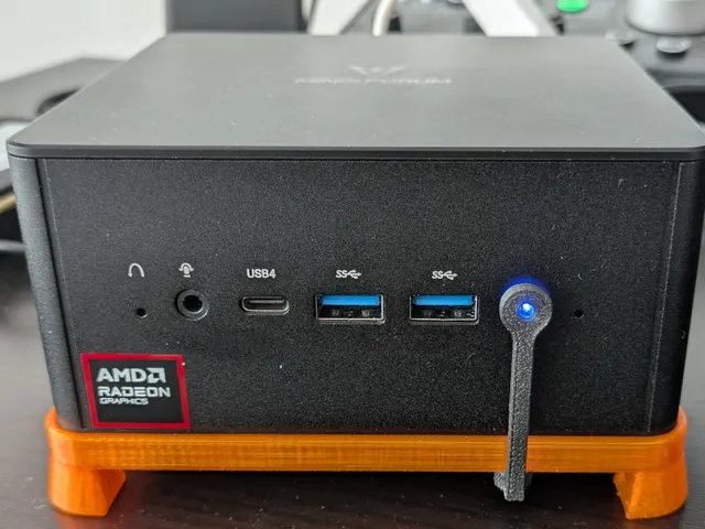 UM890 Pro Stand