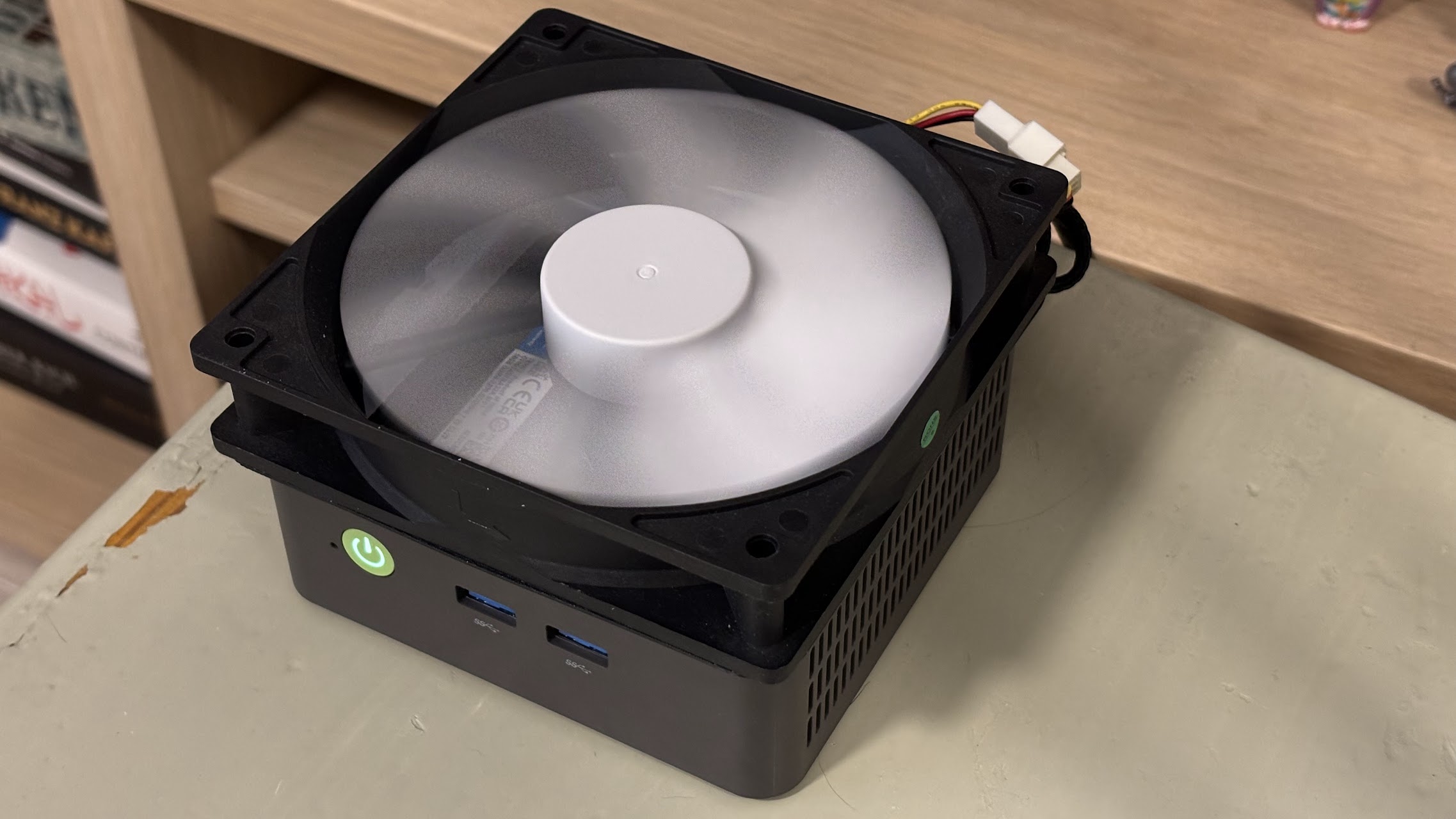 GMKtec G3 lid with fan mount