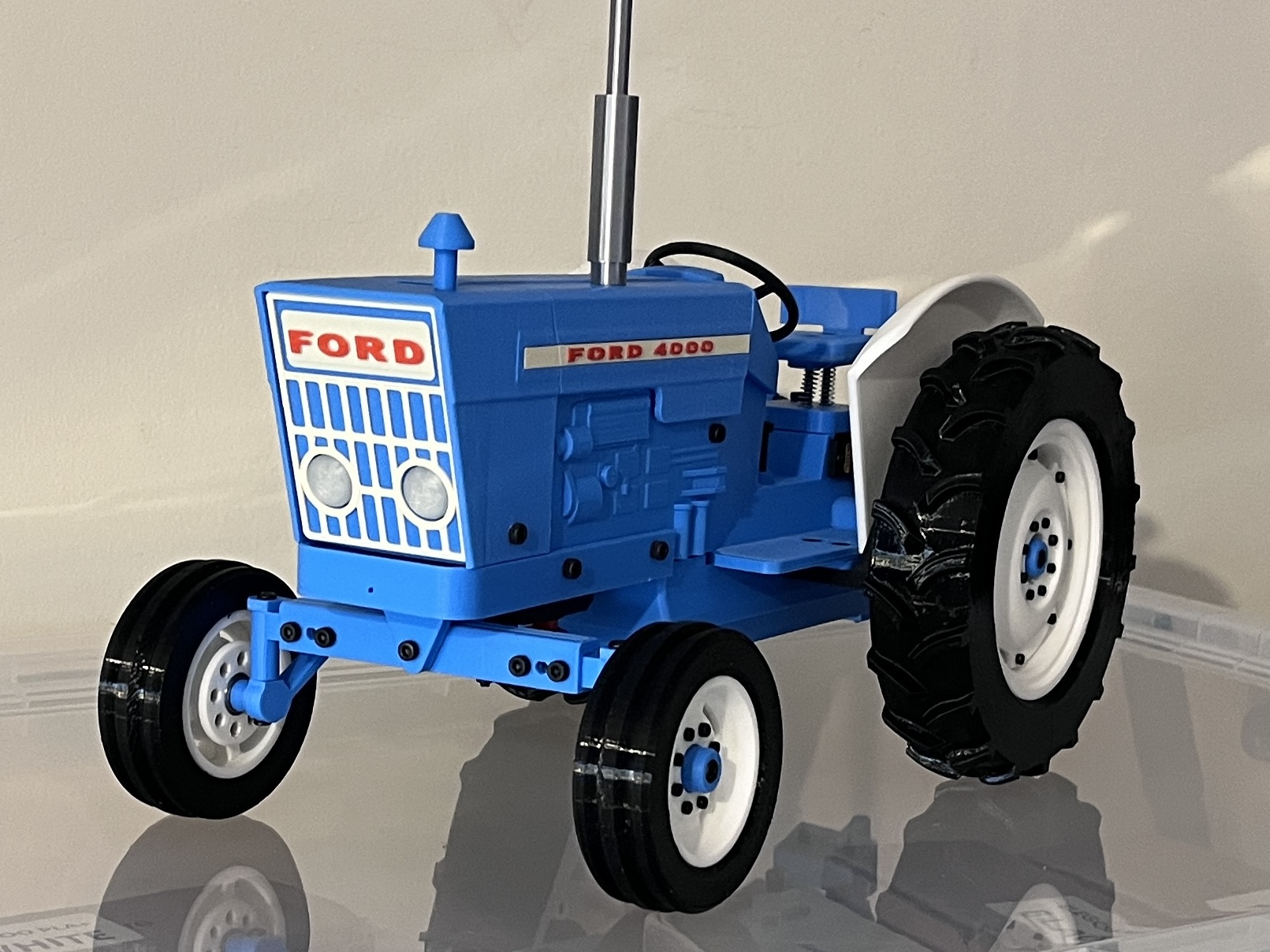 OpenRC Tractor MK2.4 Ford 4000 mod