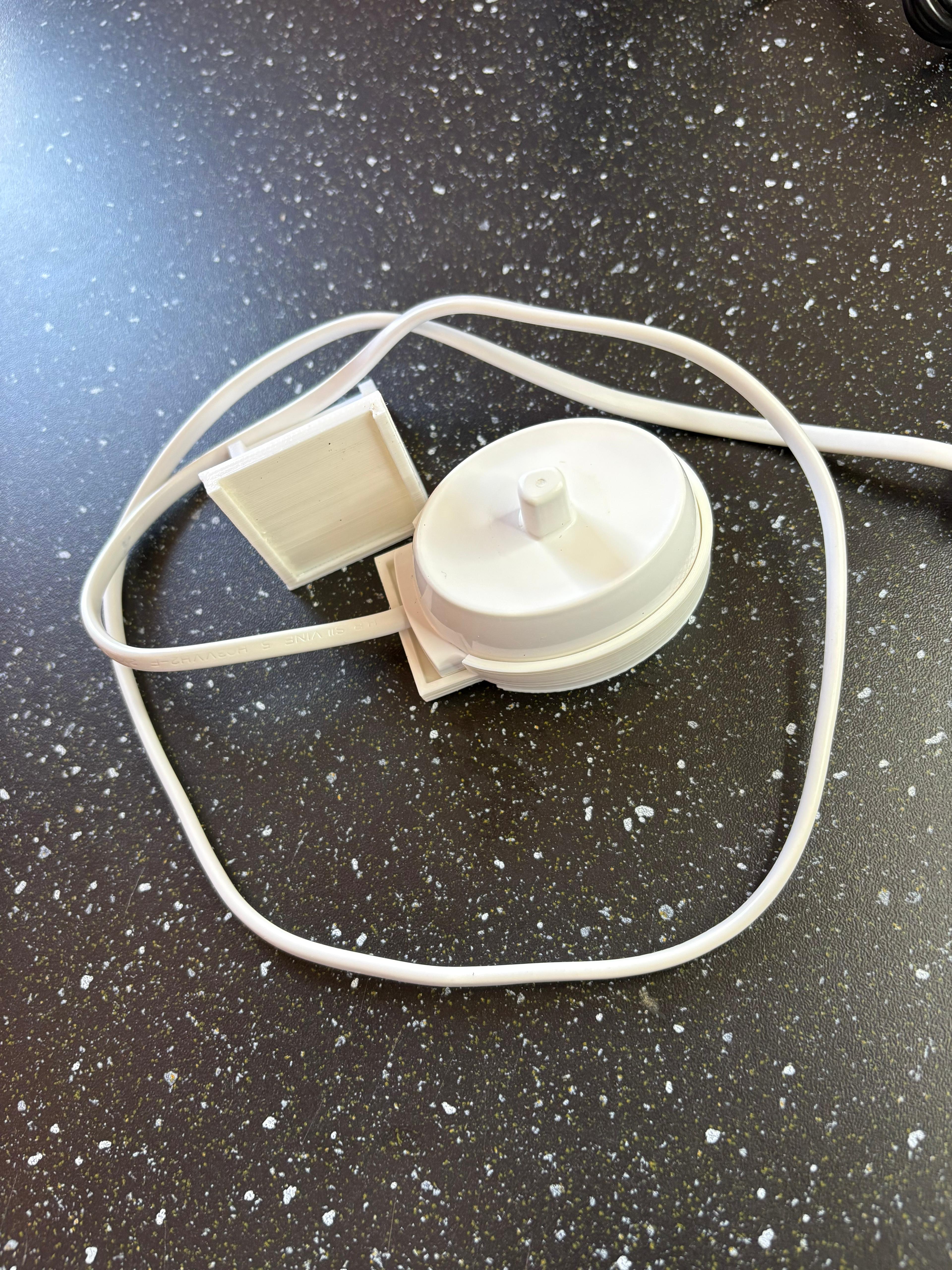 Toothbrush holder for Oral-B