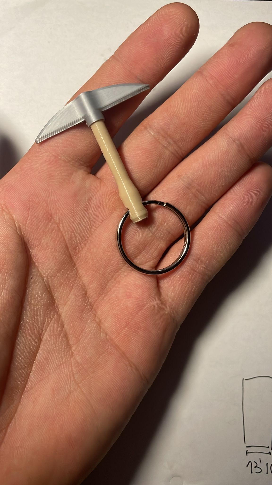 pickaxe Keychain — miniatura 3