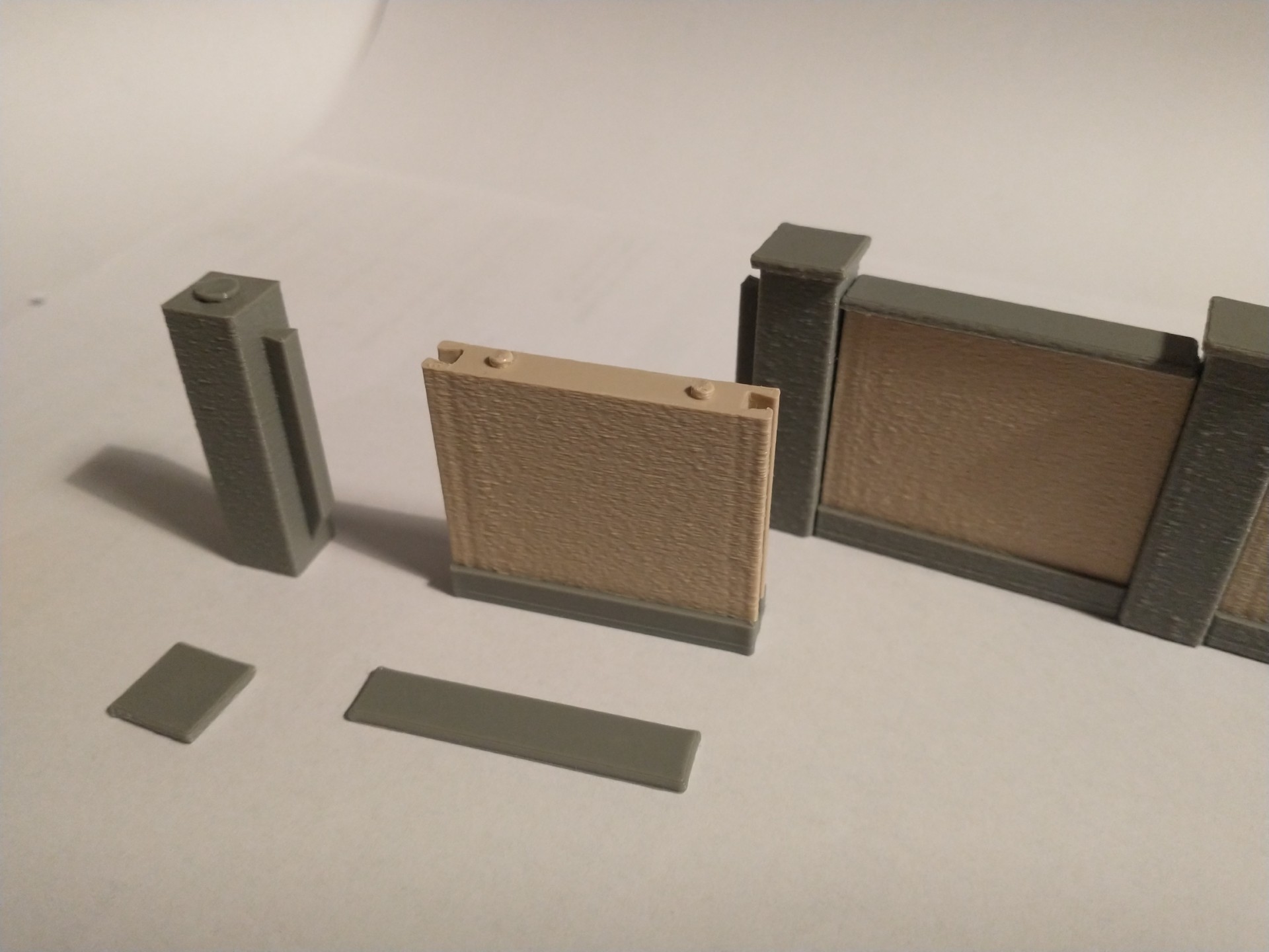 Multicolor Modular Wall with Columns, H0 (1:87) – Perfect for Model Railways & Dioramas. — thumbnail 4
