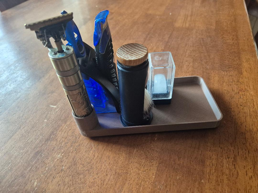 Simple tray