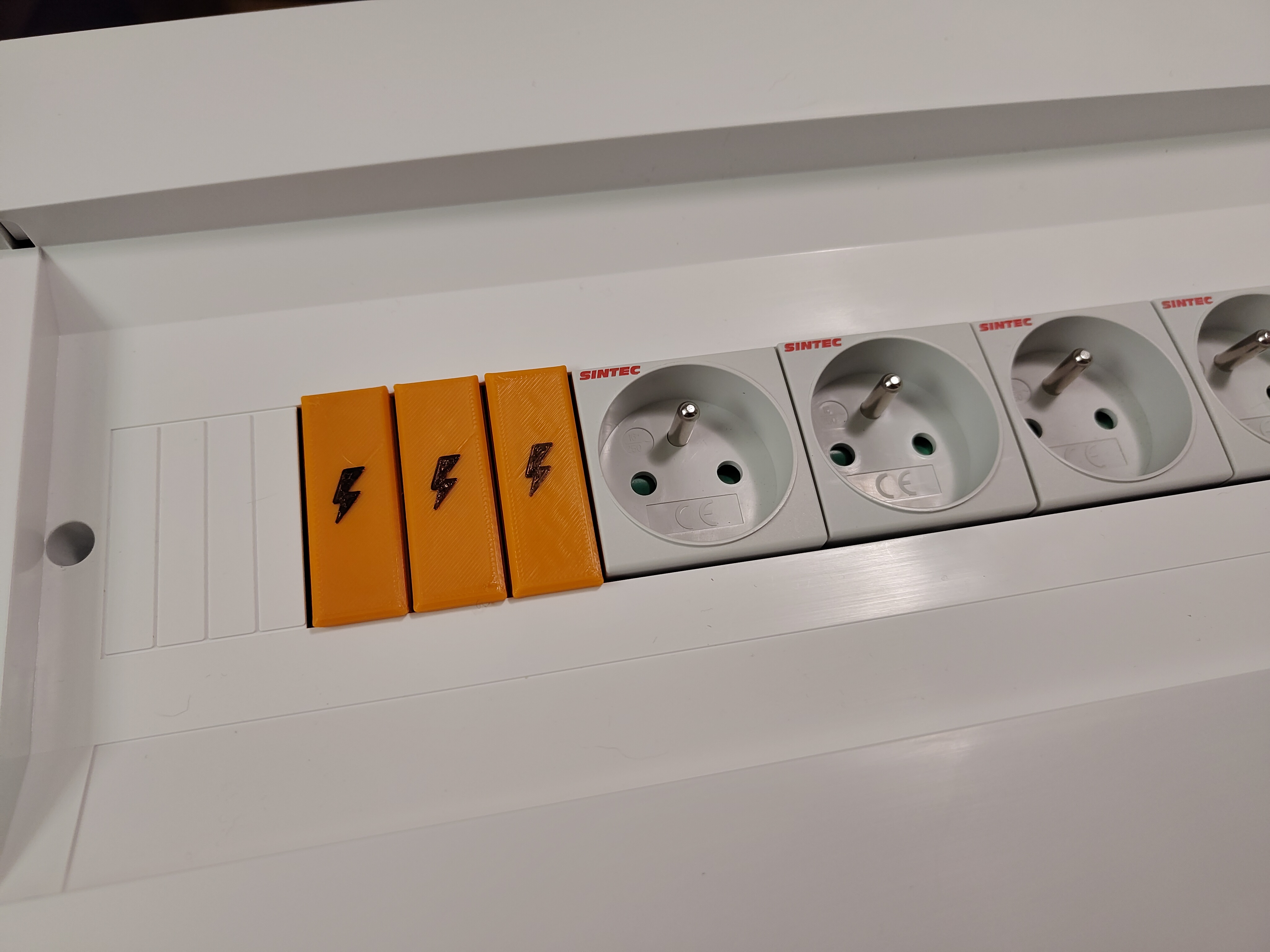 Switch cabinet blind plug