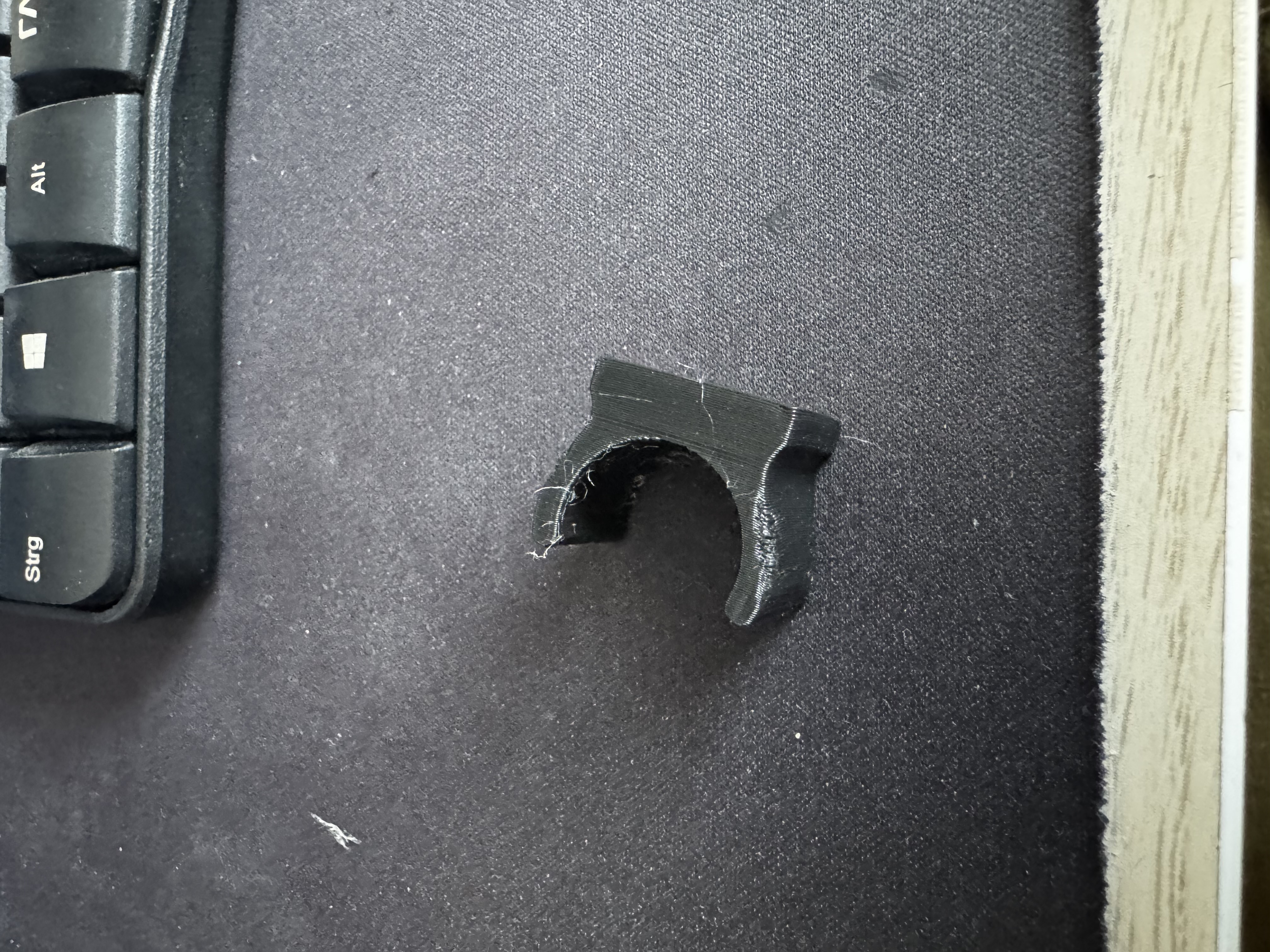 IBC metal frame clips