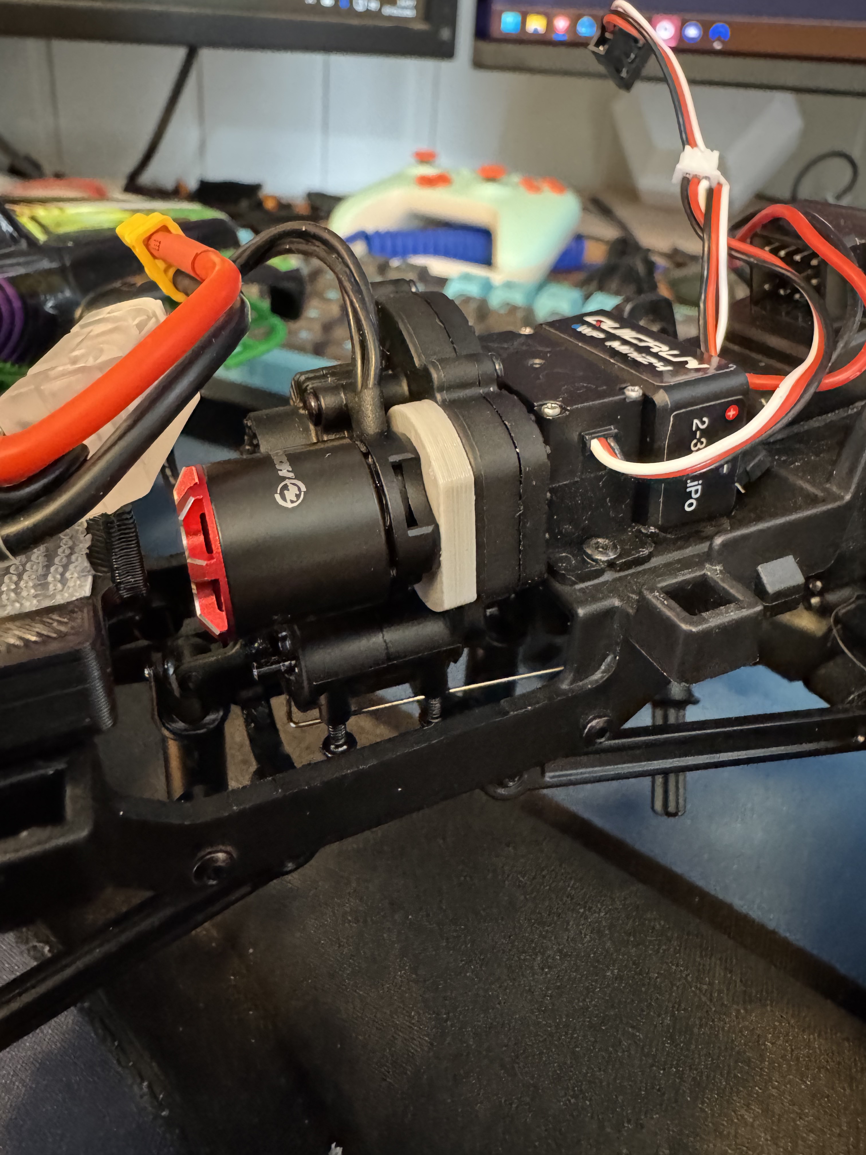 FMS FCX24 motor spacer