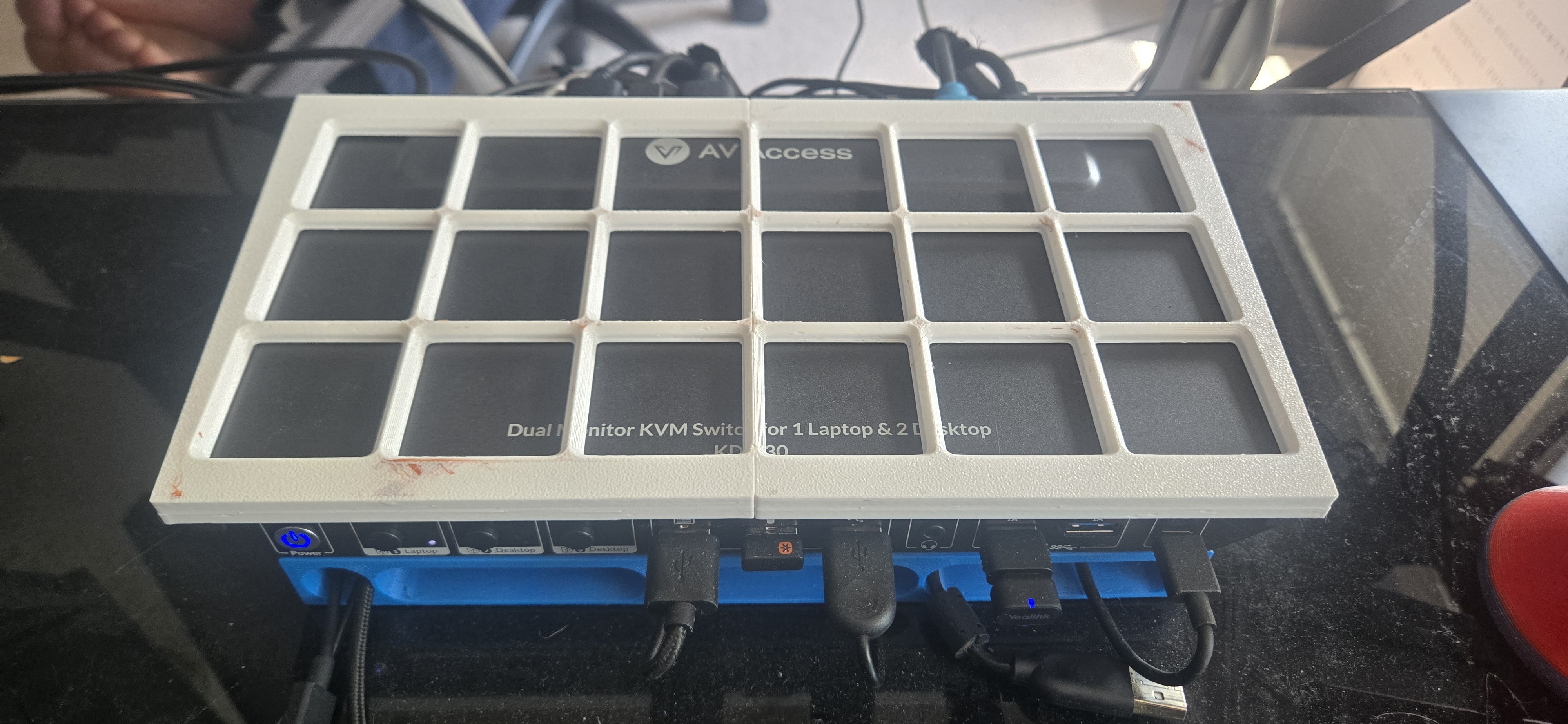 Gridfinity top base for AV Acccess KD-E30 KVM