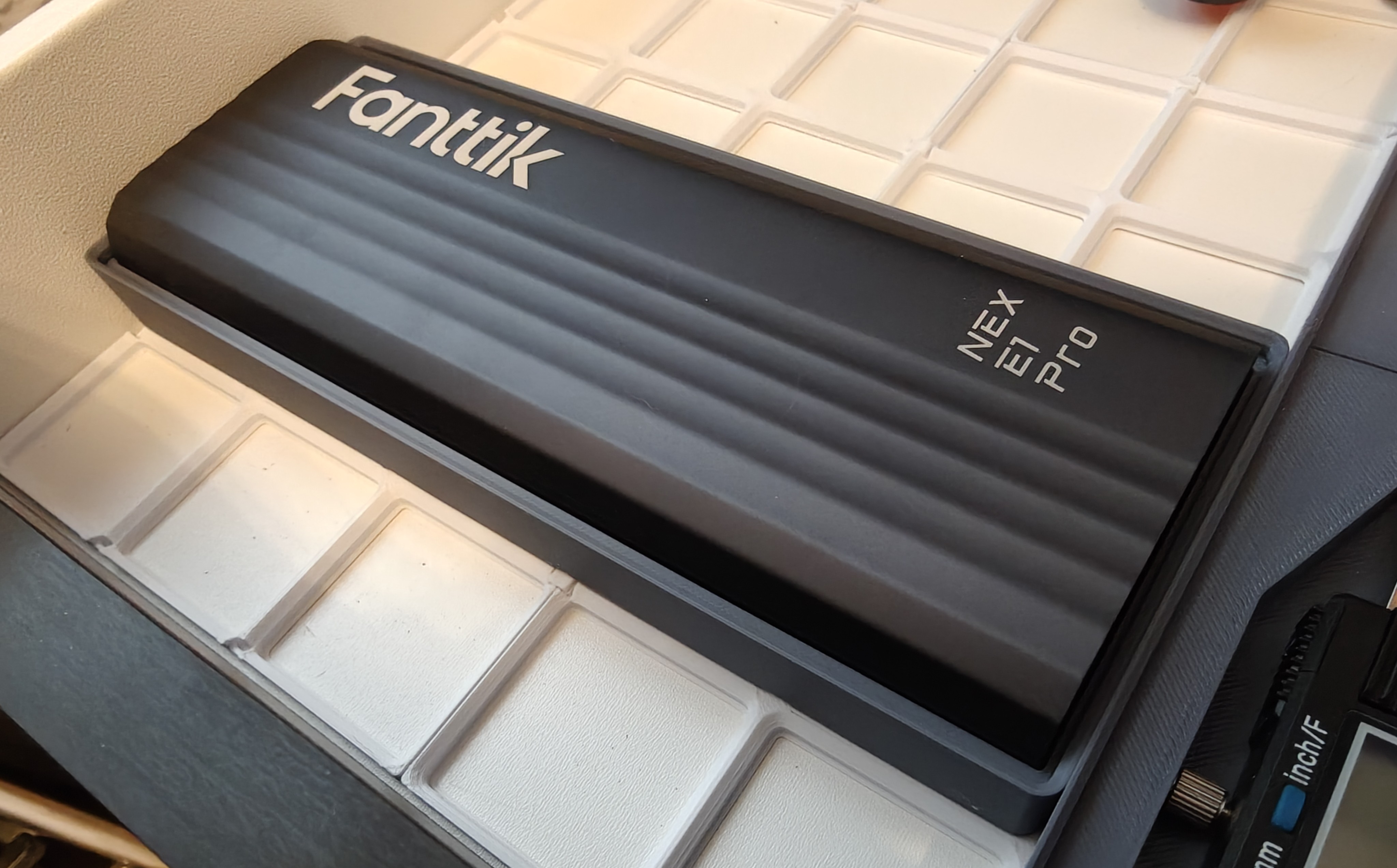 Gridfinity Bin for Fanttik NEX E1 Pro