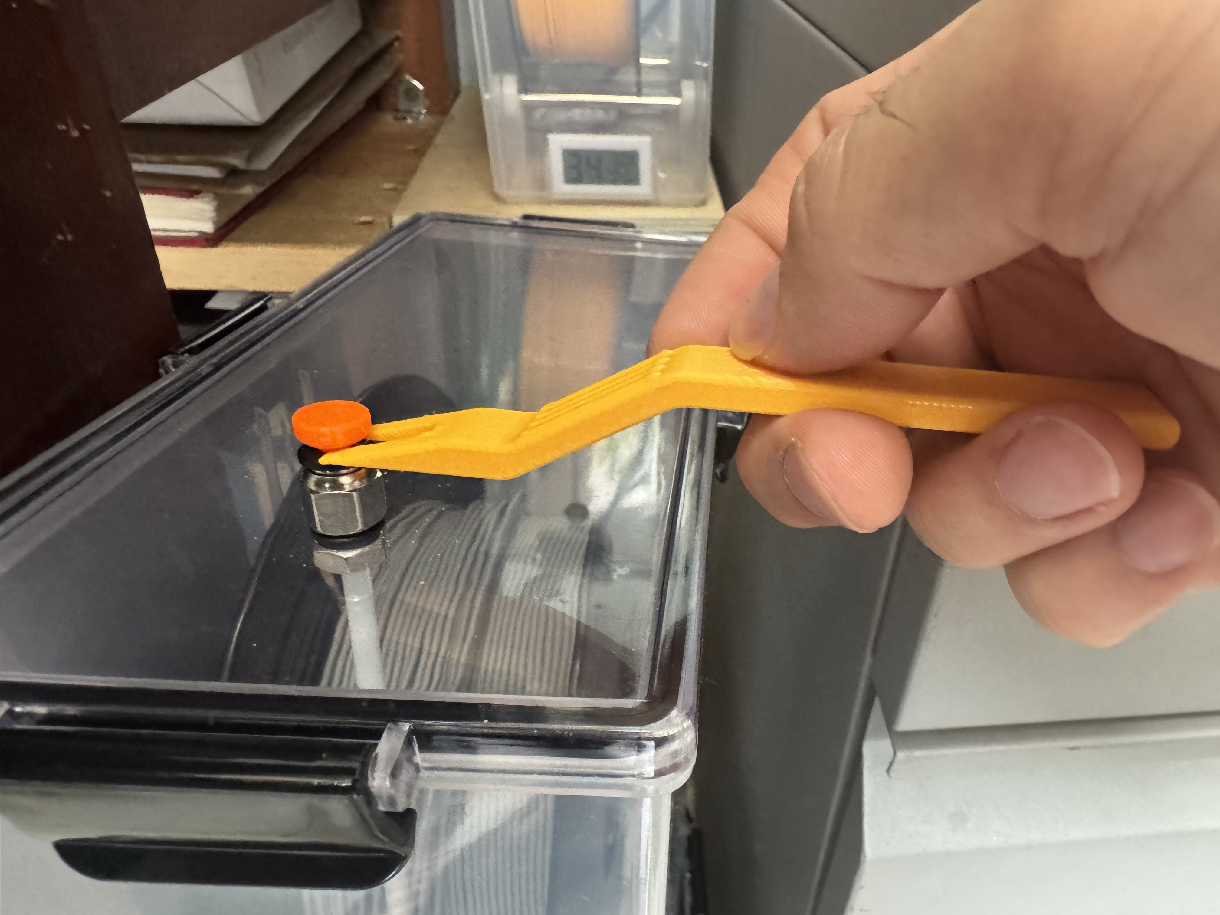 Herramienta removedora de tapones de valvula/conector para PTFE