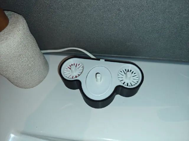 Oral B Toothbrush Triple Charging Stand Holder