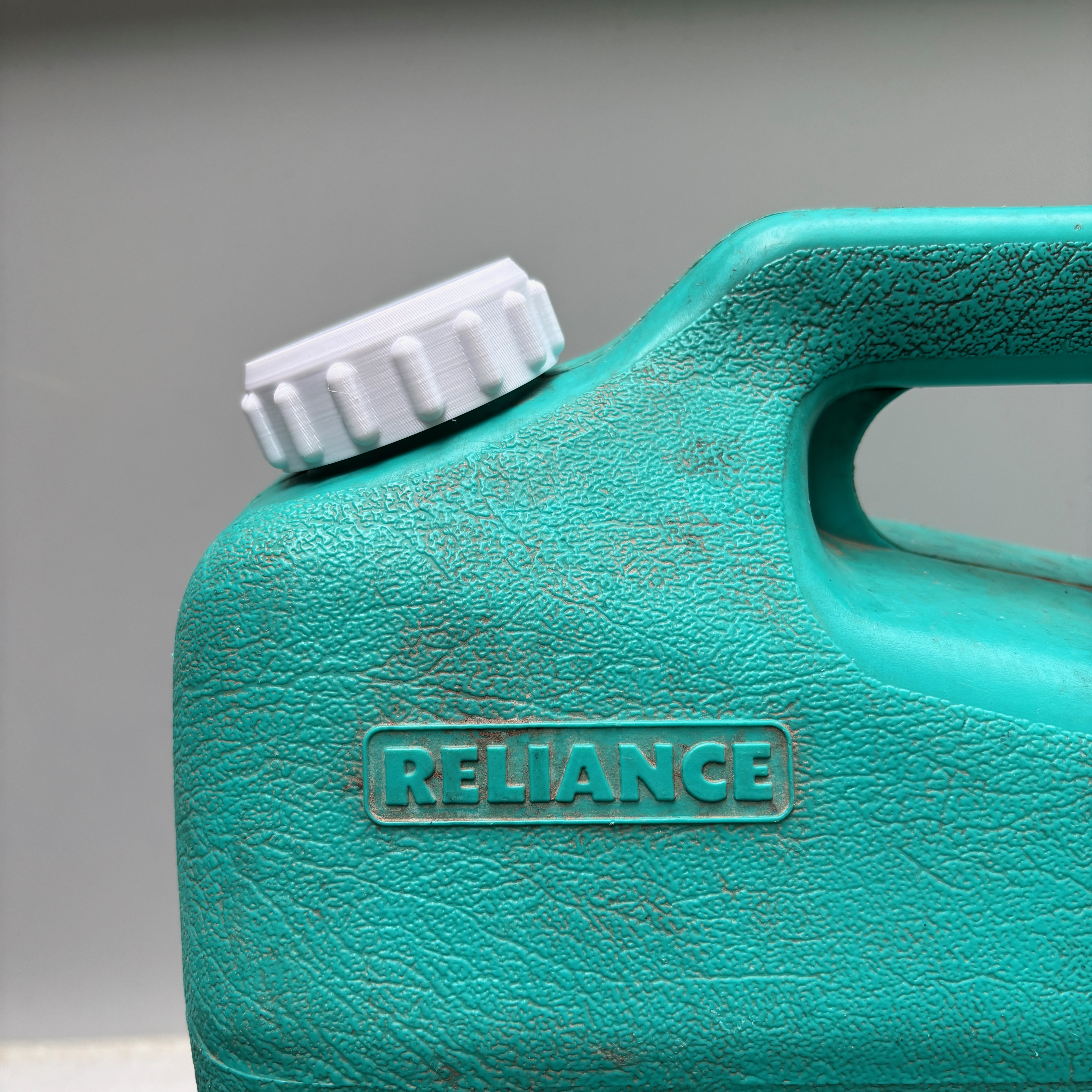 Replacement cap for old Reliance jugs