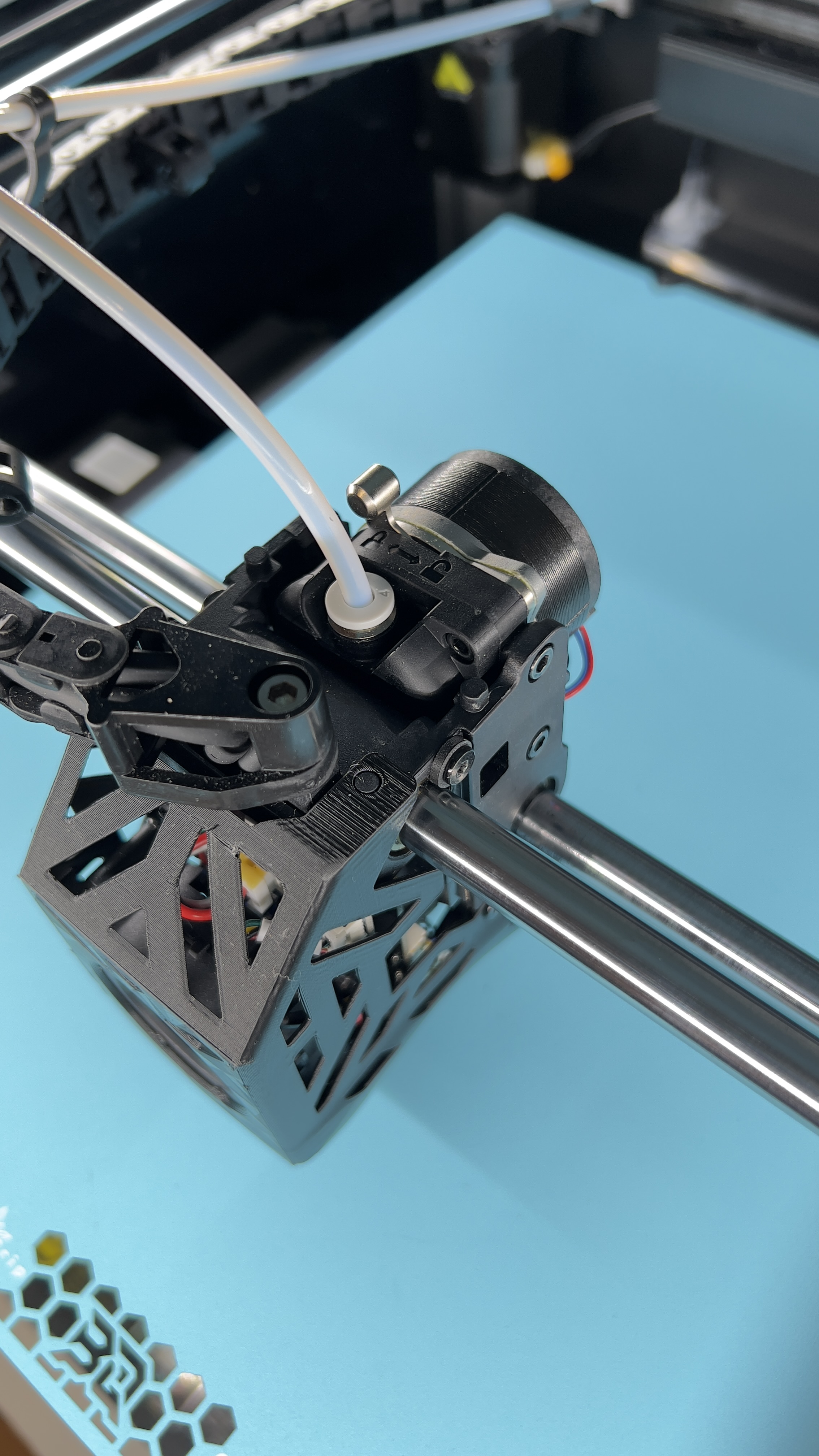 K1 x axis rail bushing retainer