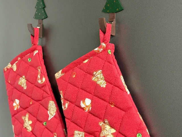 Christmas Tree Fridge Magnet with a hook