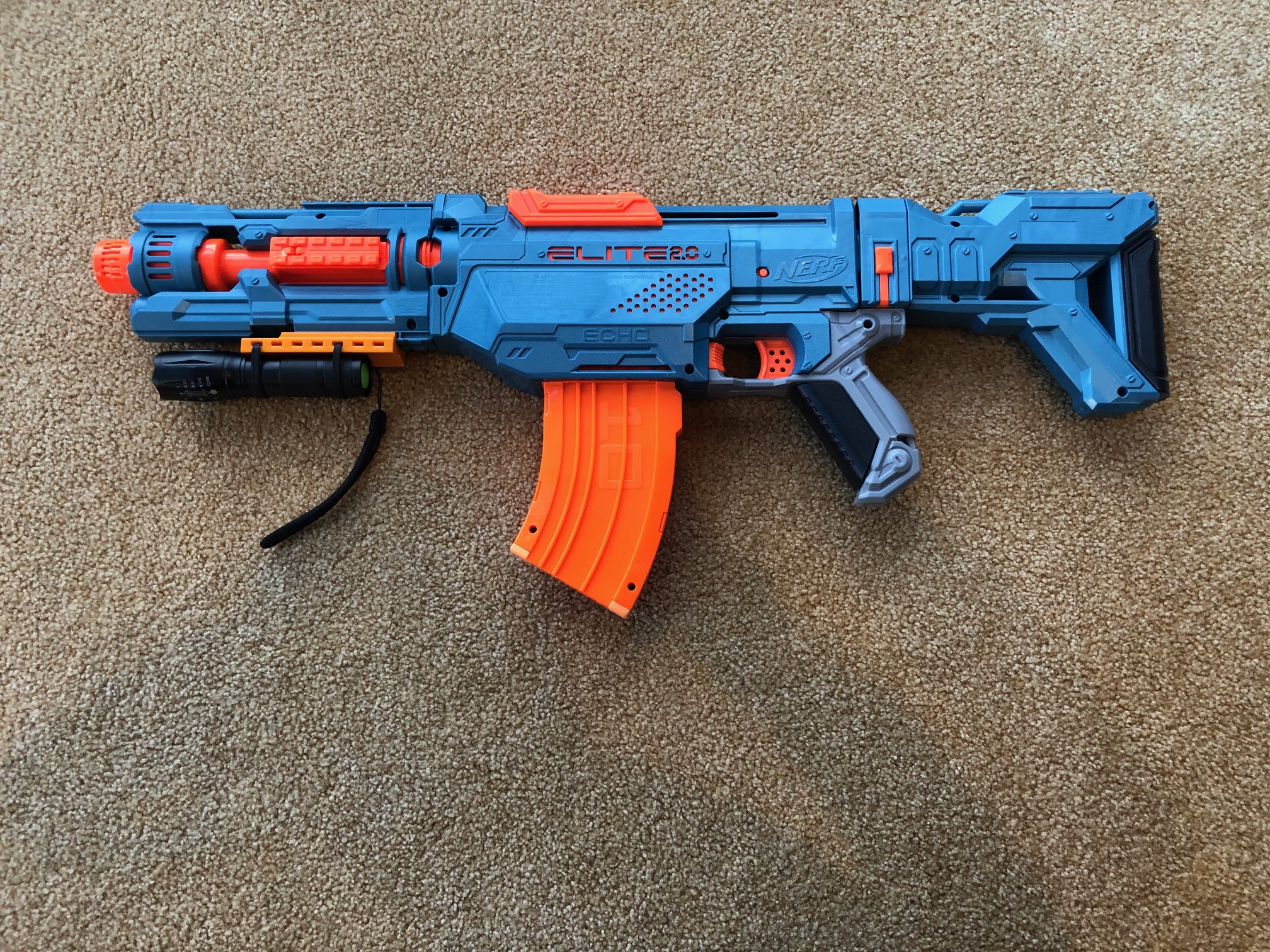 Miniatura 4 do modelo 3D Nerf flashlight holder