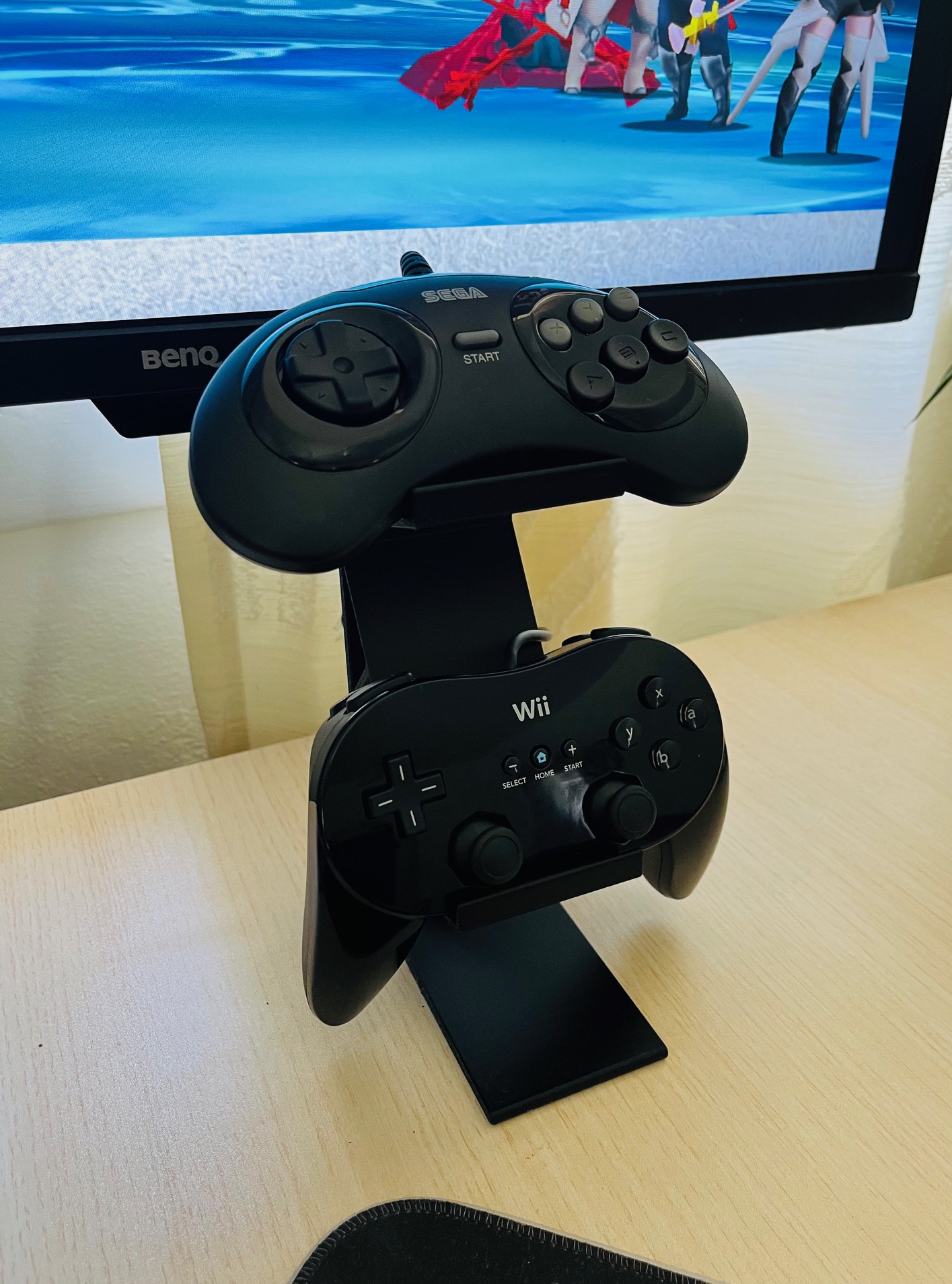 Miniatura 4 do modelo 3D Easy Print Game Controller Stand