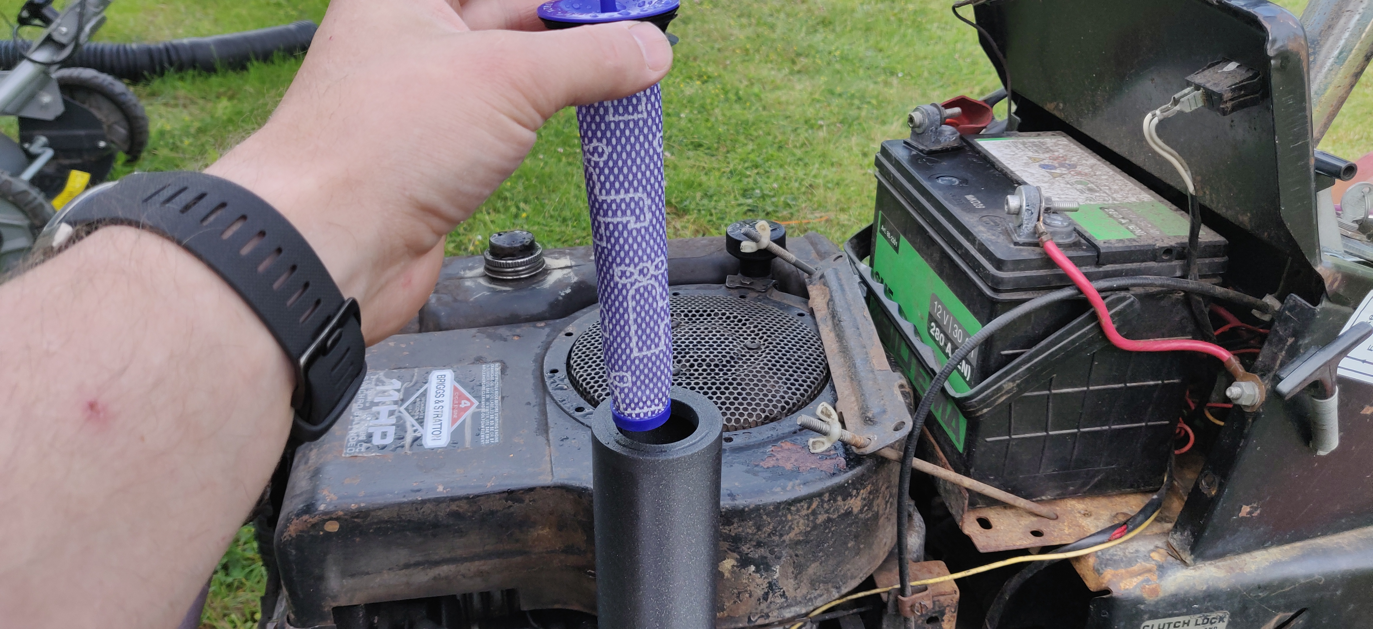 Briggs and stratton with dyson airfilter