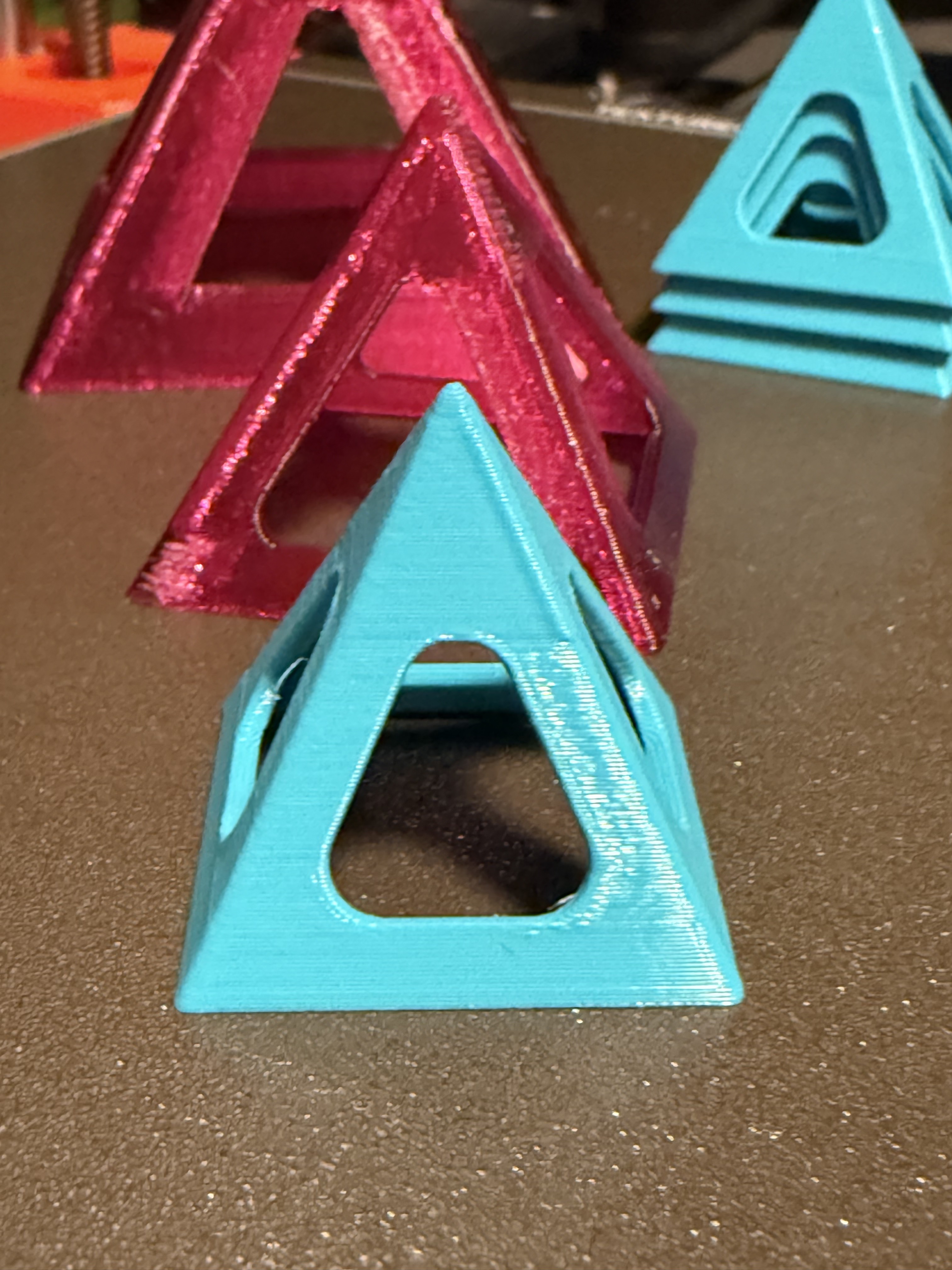 Miniatura 3 do modelo 3D Stackable Pyramid for painting