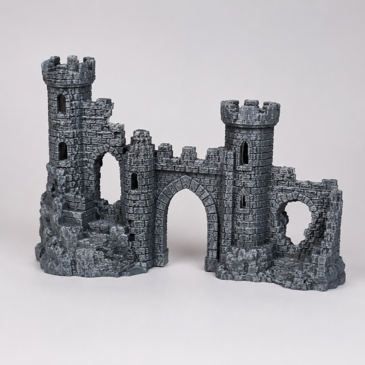 Ruine eines mittelalterlichen Gates - Ruin of a medieval gate