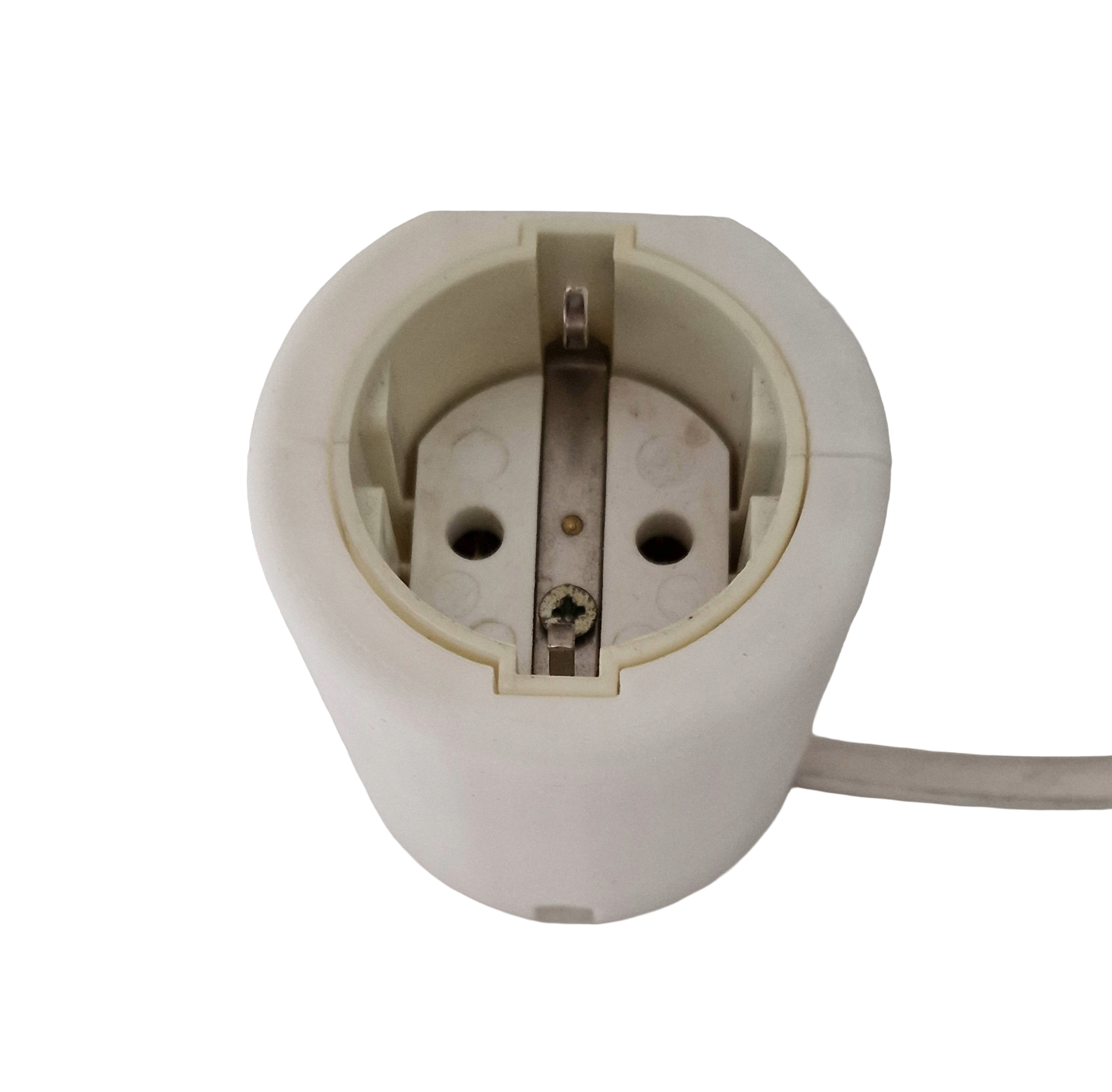 Miniatura 6 do modelo 3D Female socket adapter/holder