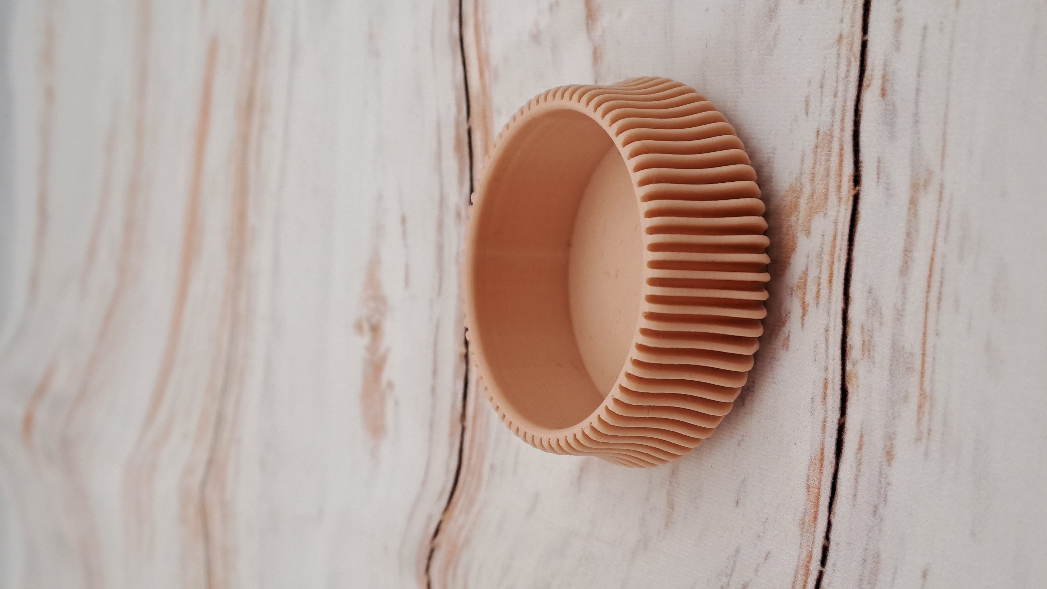 Ribbed Tealight Holder 2