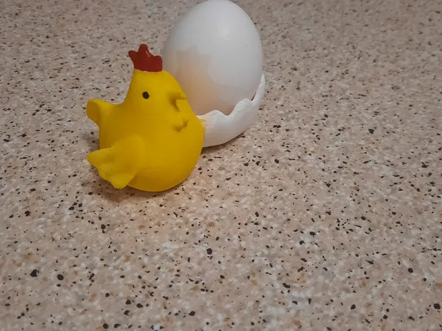 Easter decoration(chicken with egg)