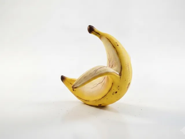 Banana Sculpture Modern Art Decor 3D Printable