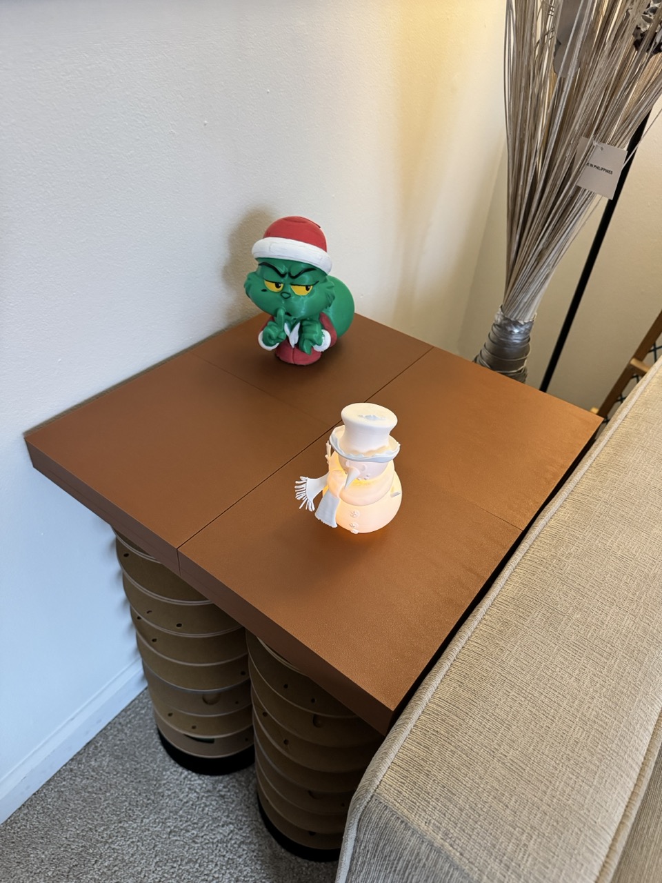 Miniatura 6 do modelo 3D Side Table using empty filament spools