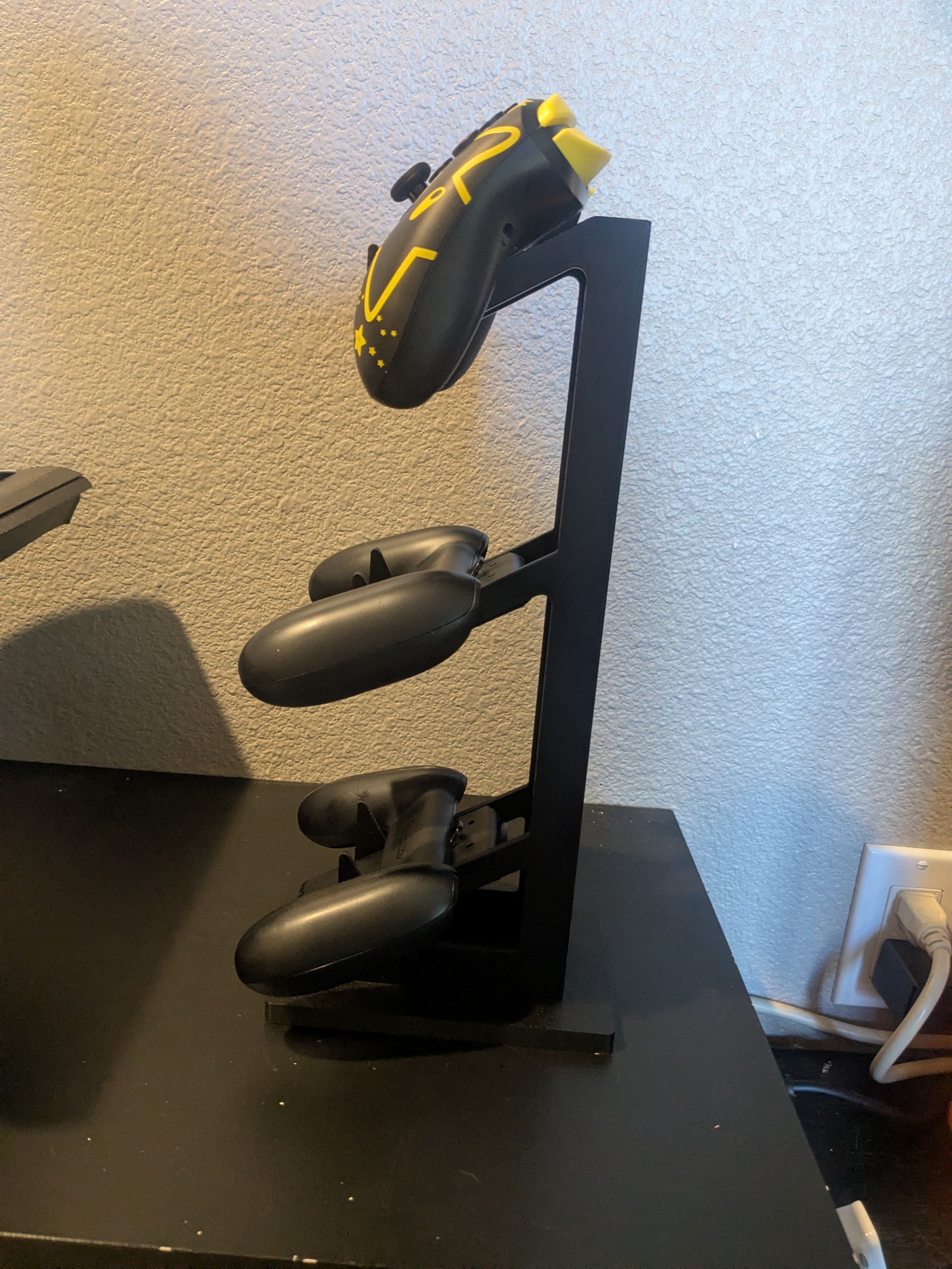 Miniatura 2 do modelo 3D Video Game Controller Stand