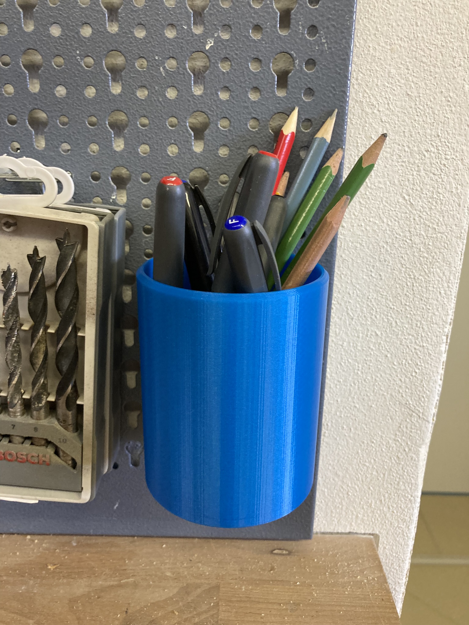 Držák na tužky pro stěnu Mars Svratka (pencil holder)