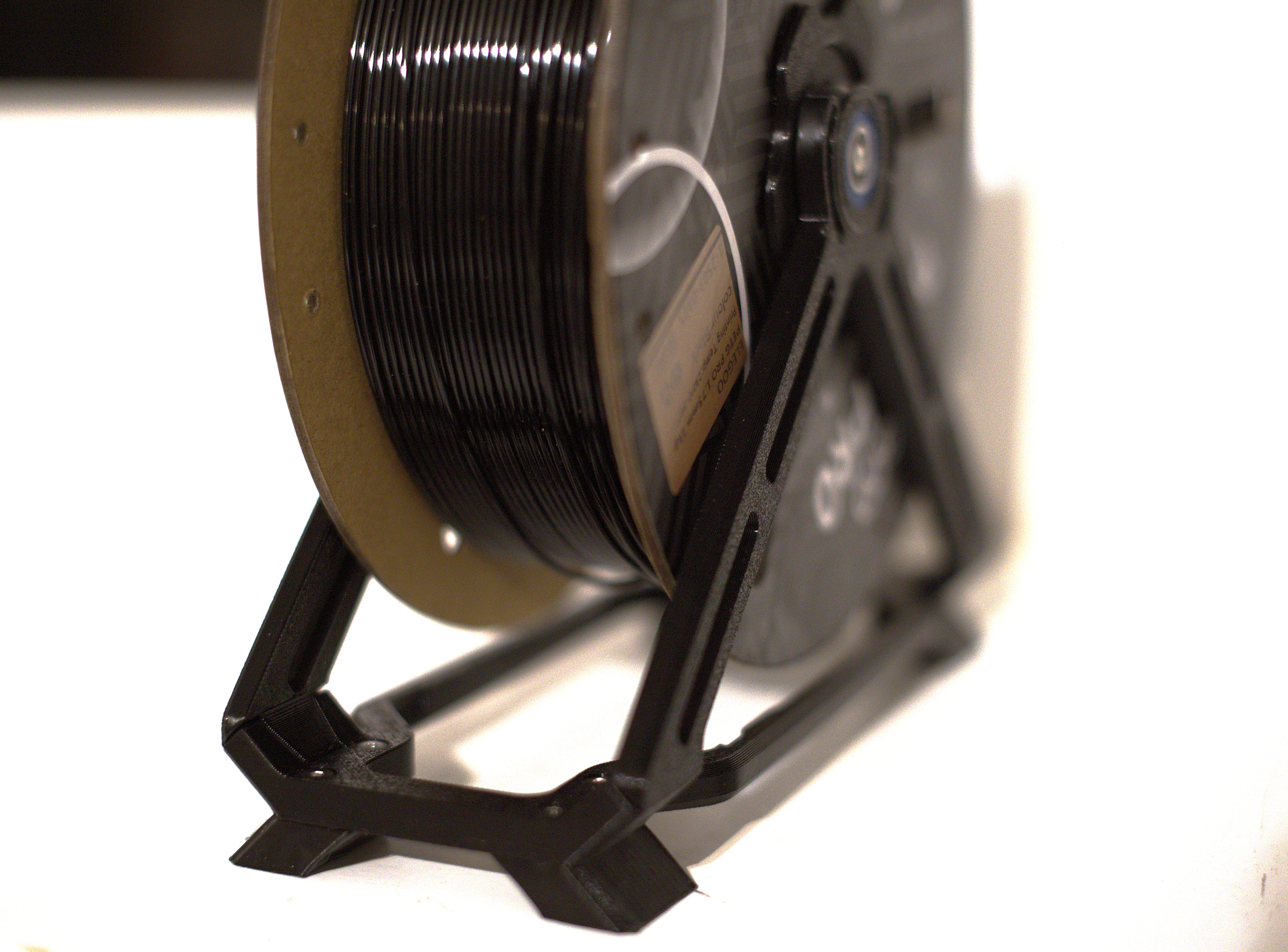 TPU feet for Overcomplicated Spool holder by SilencedFrost