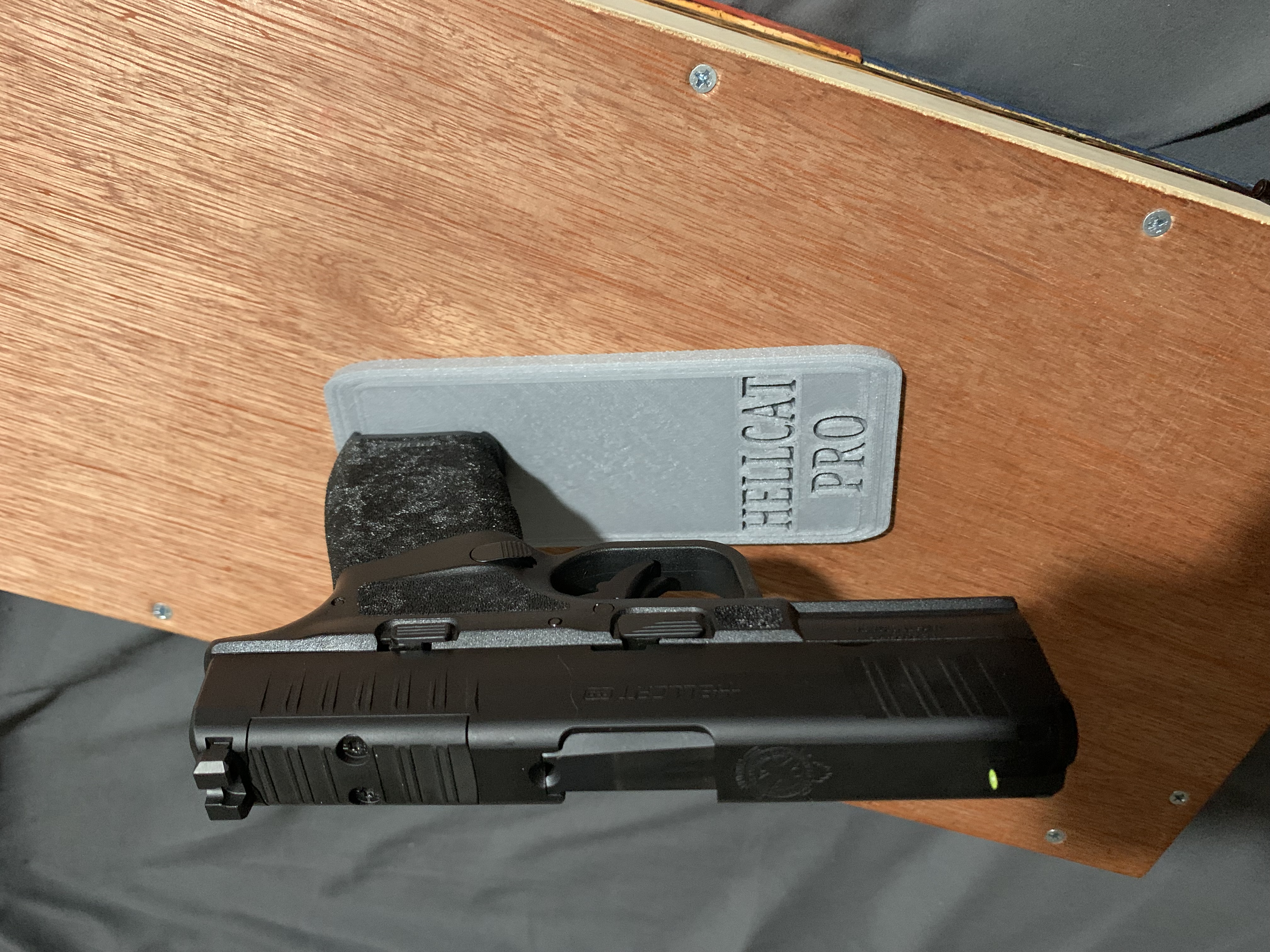 hellcat pro stand