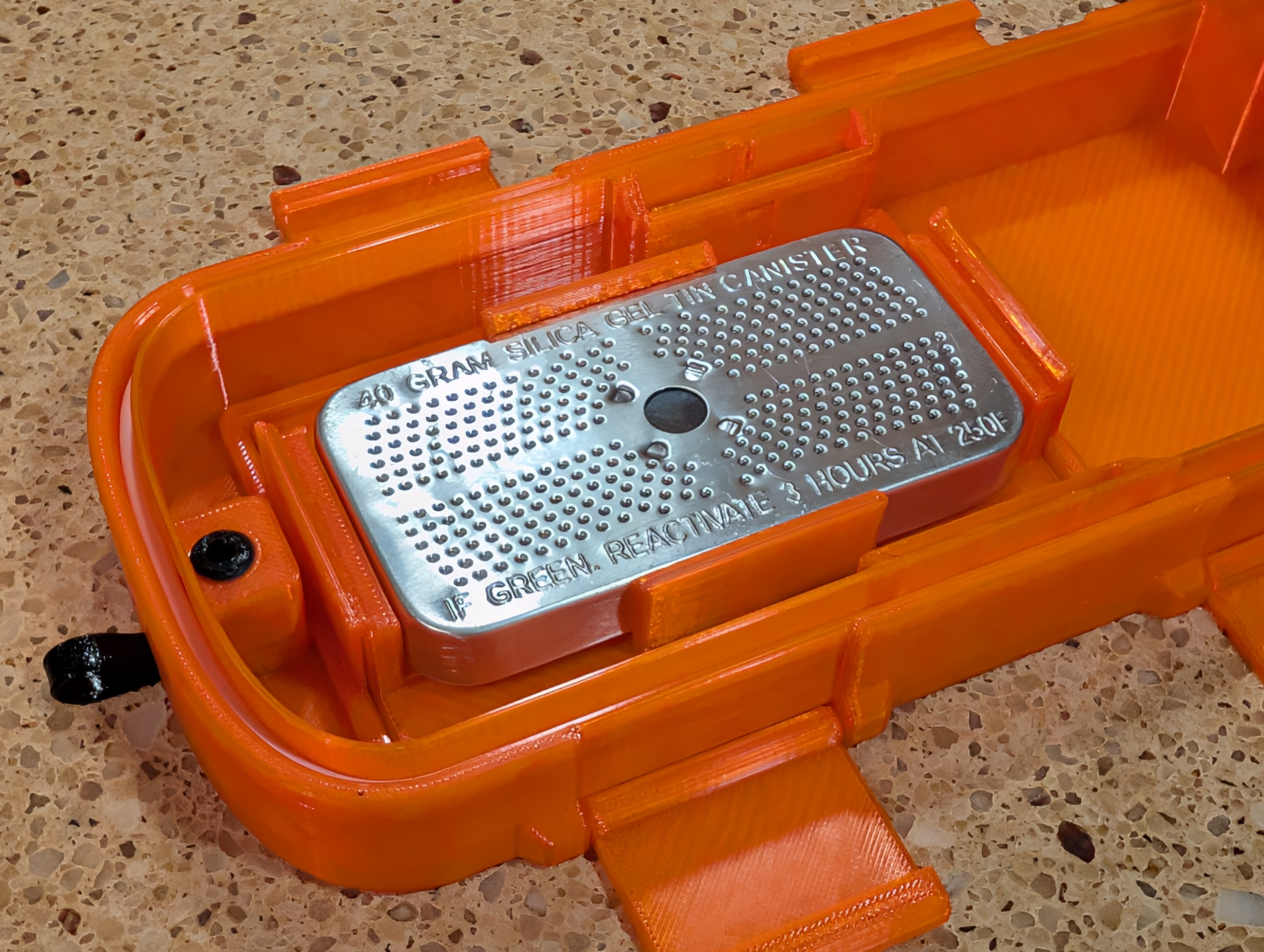 Filament Storage 2026 - Adapter for metal desiccant holder