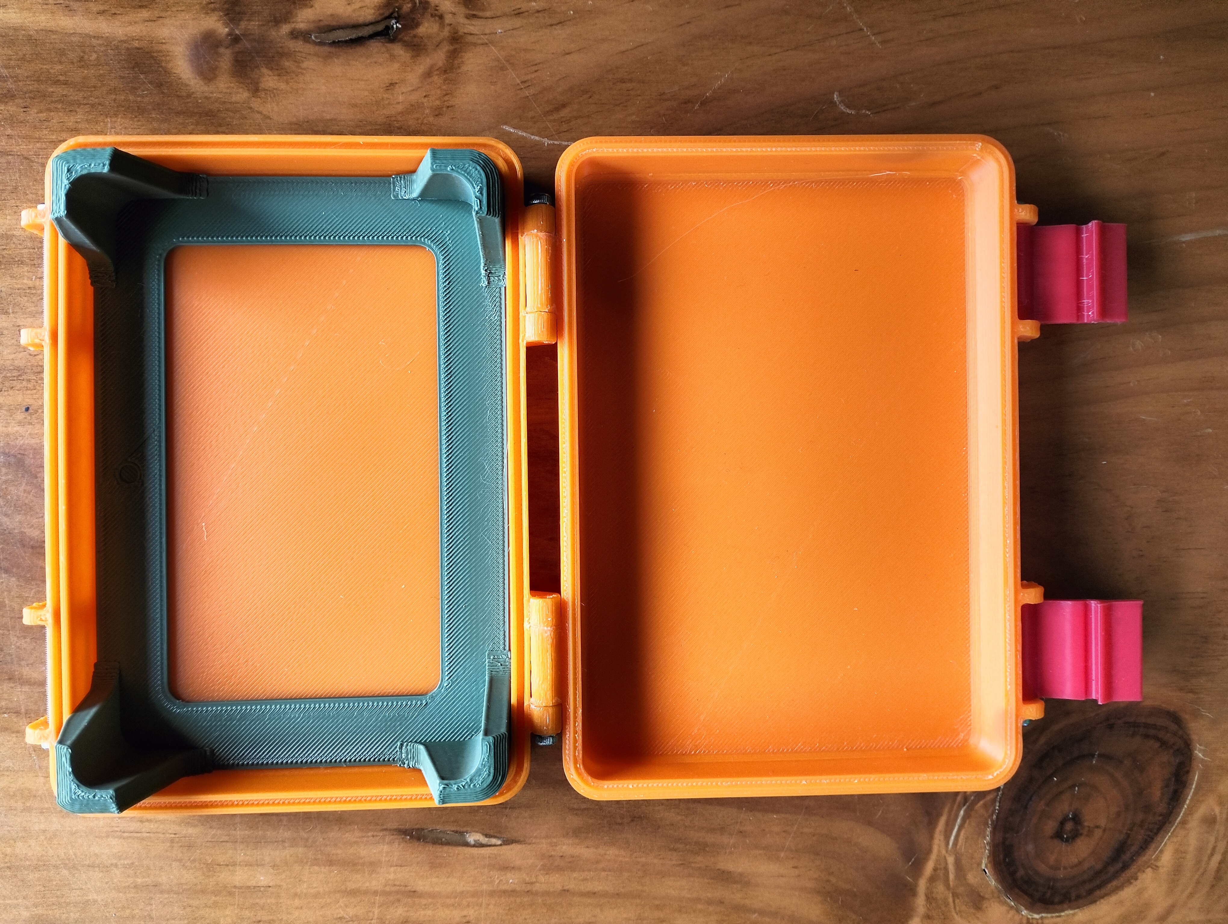 Car snap rugged box