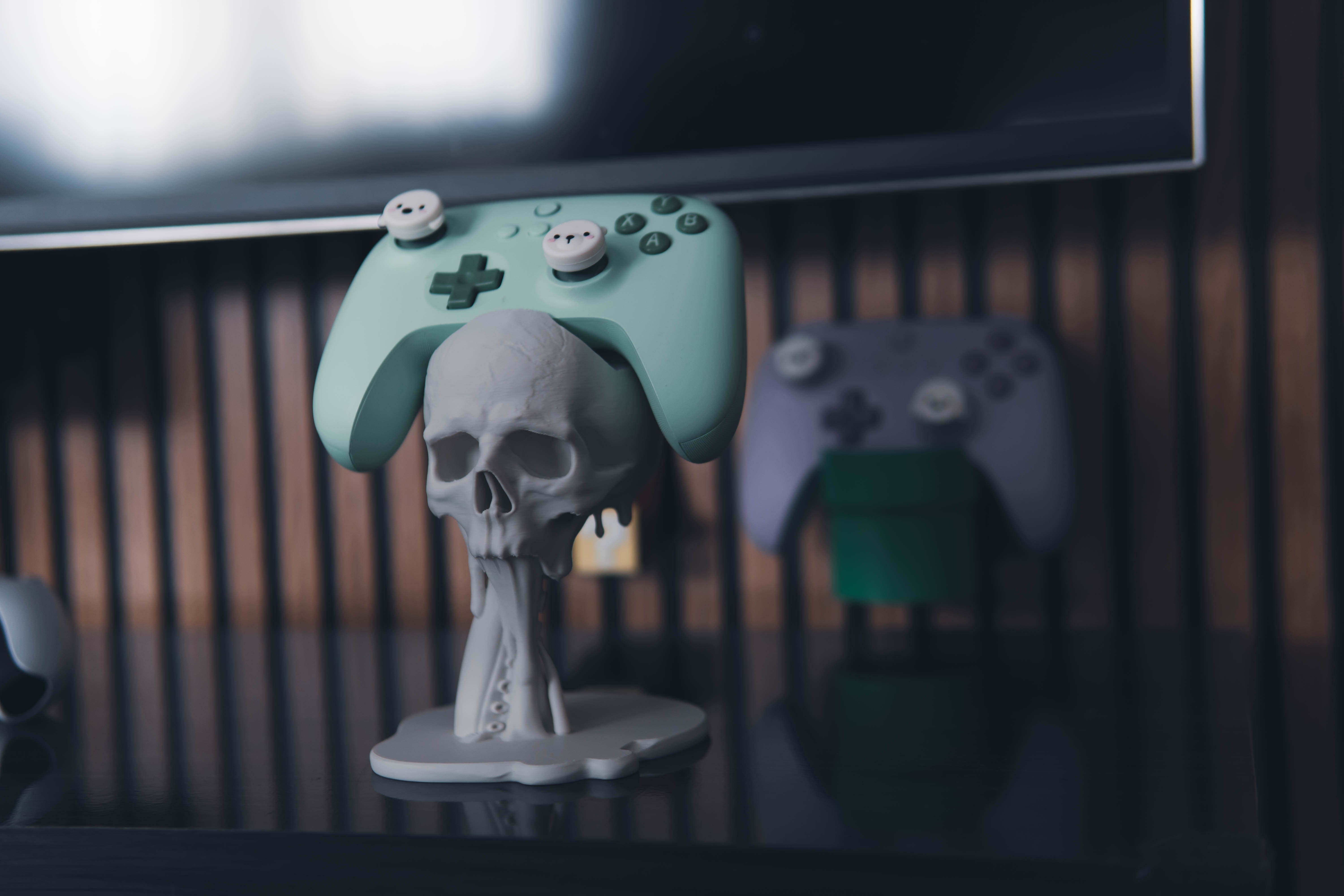 Skull & Tentacle Floating PS5 Controller Holder — miniatura 6