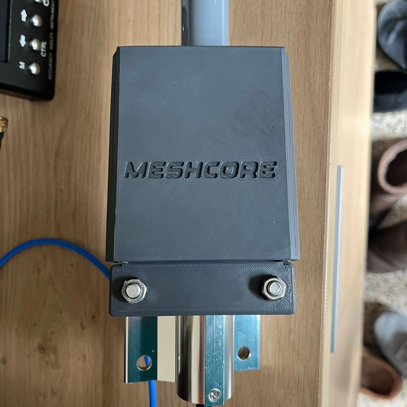 Meshcore mast enclosure heltec V3 by Wilfred | Download free STL model ...