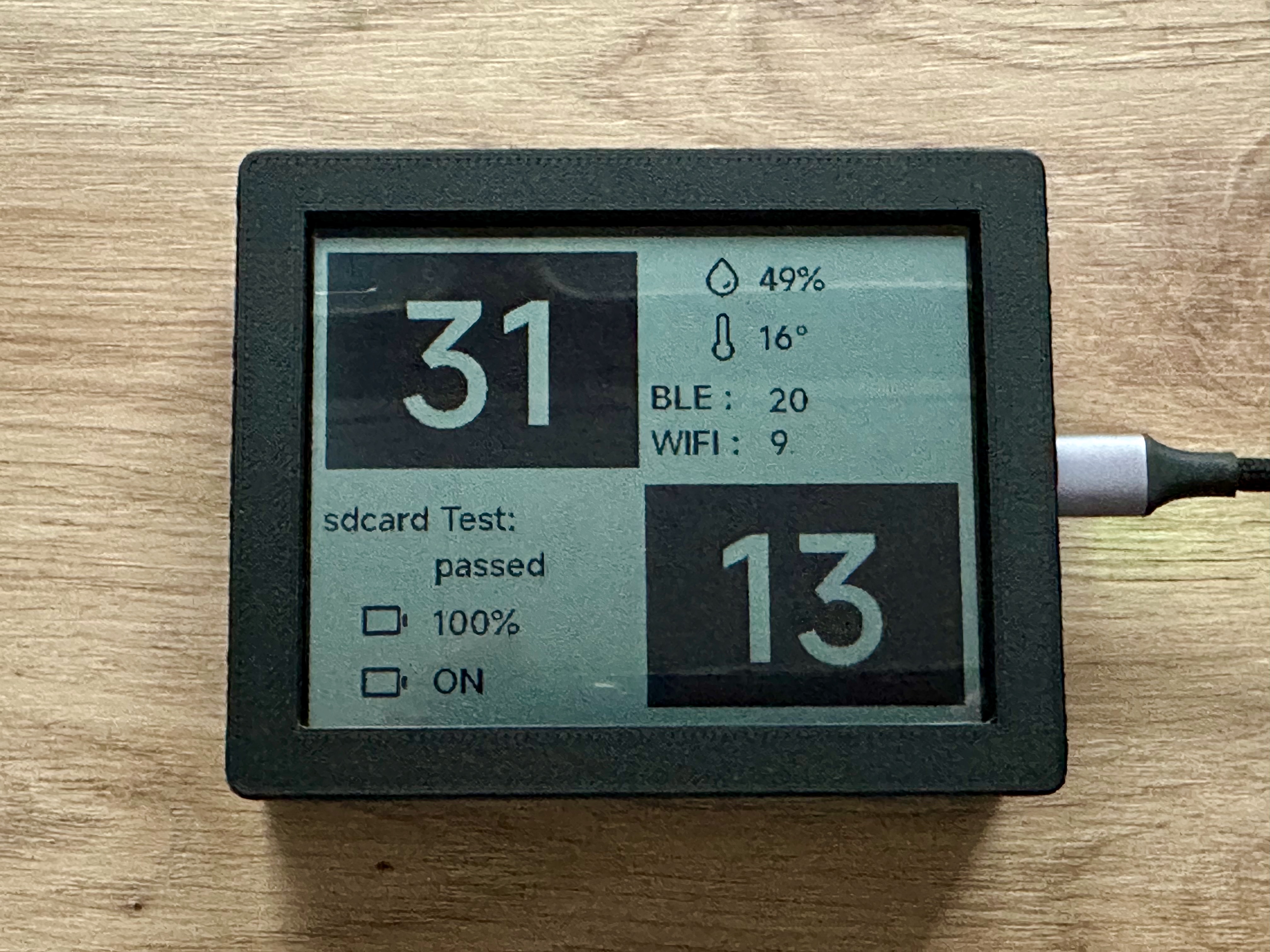 Symmetrical case for WaveShare ESP32-S3 4.2inch RLCD