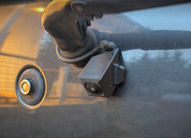 360/rear camera vertical mount