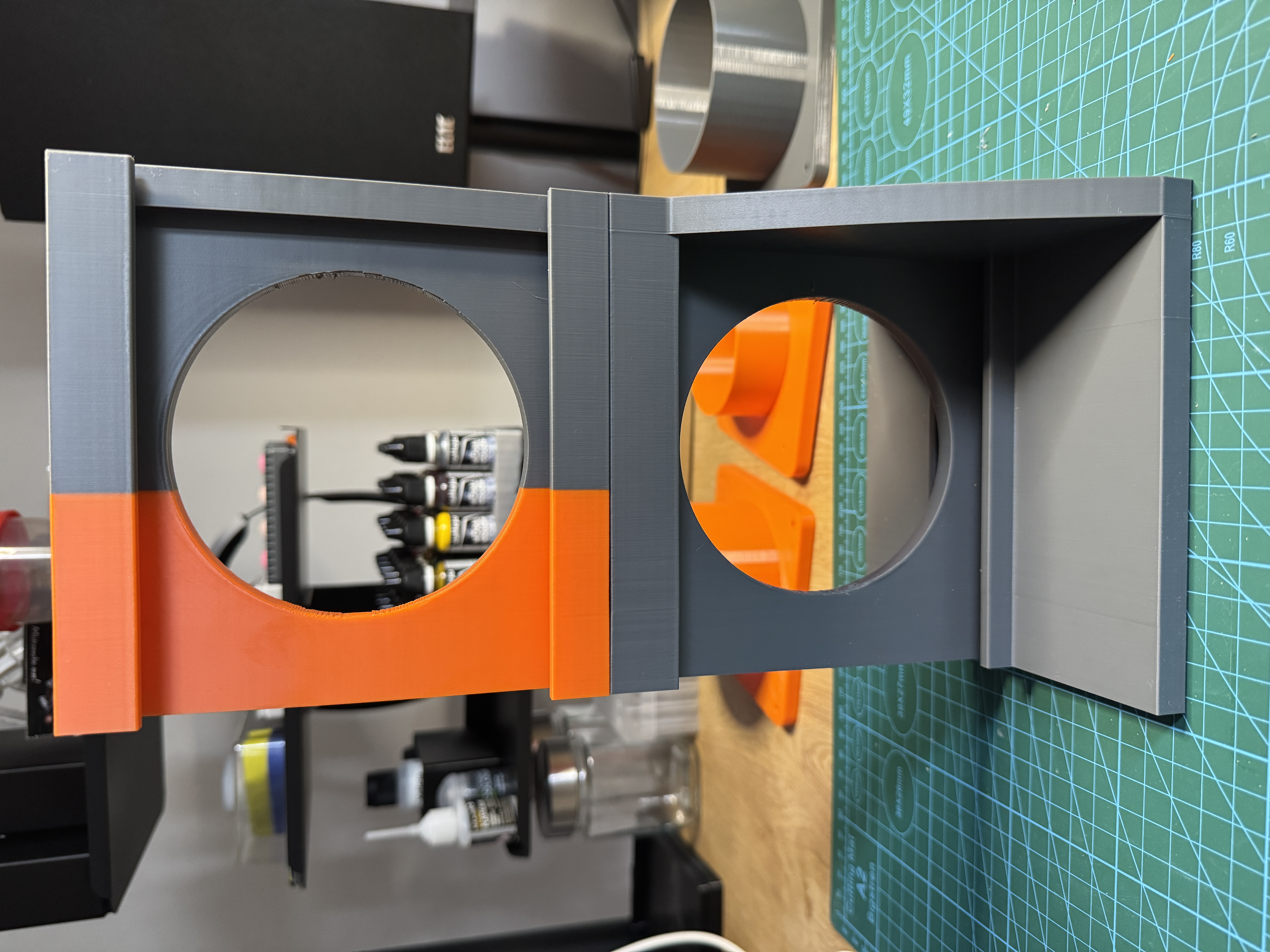Floor mount for ventillation pipes