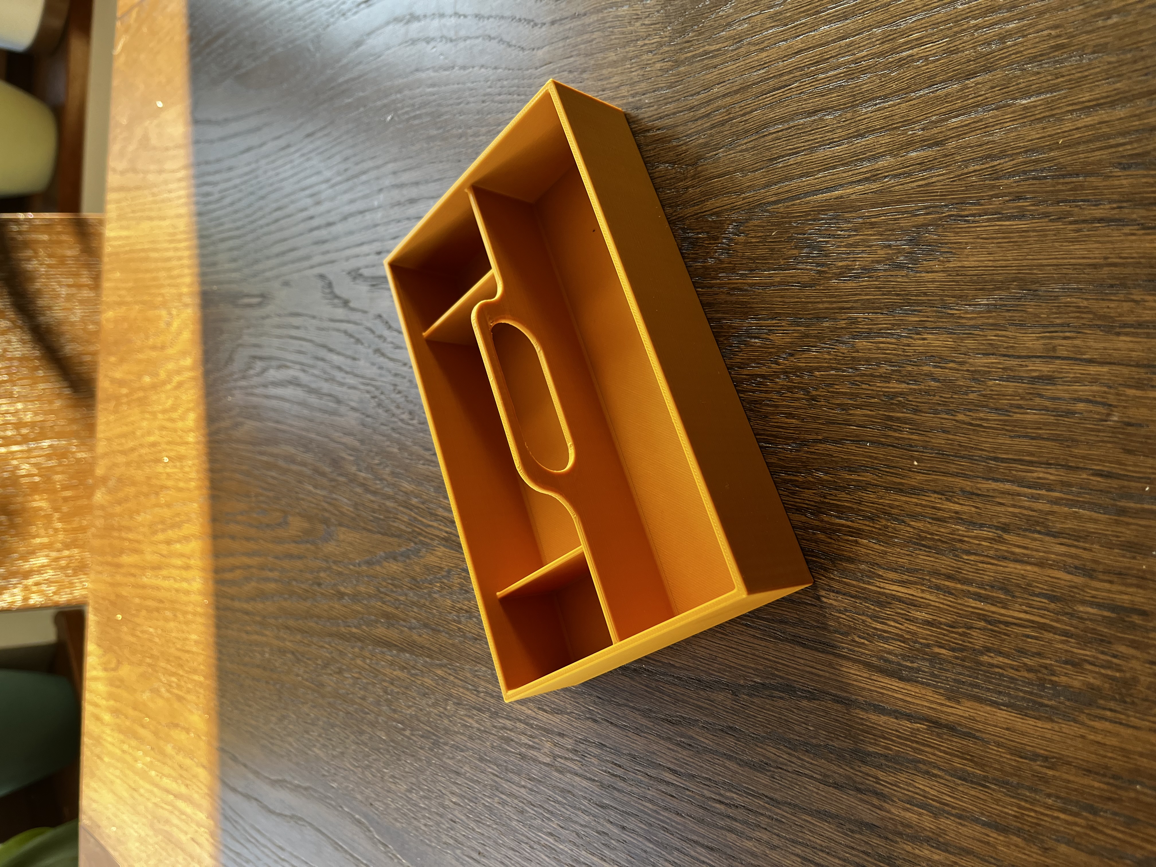 Box with handle