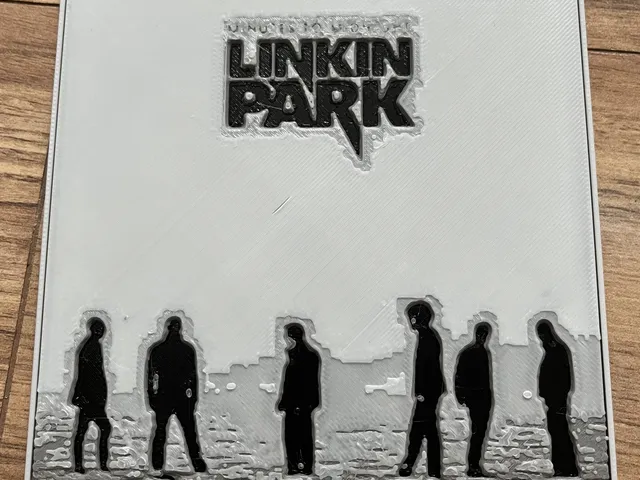 Minutes to Midnight Album Linkin Park